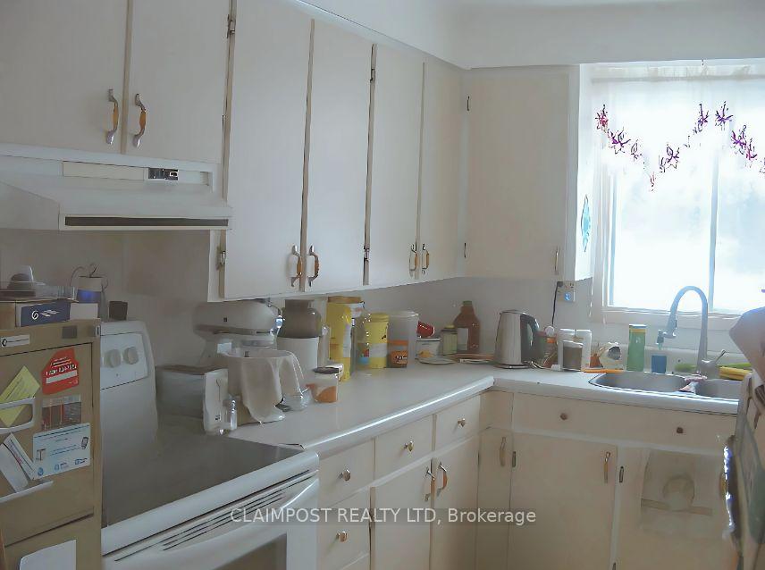 Photo 4 of 636 Thomas Road, Kapuskasing — HOMEH