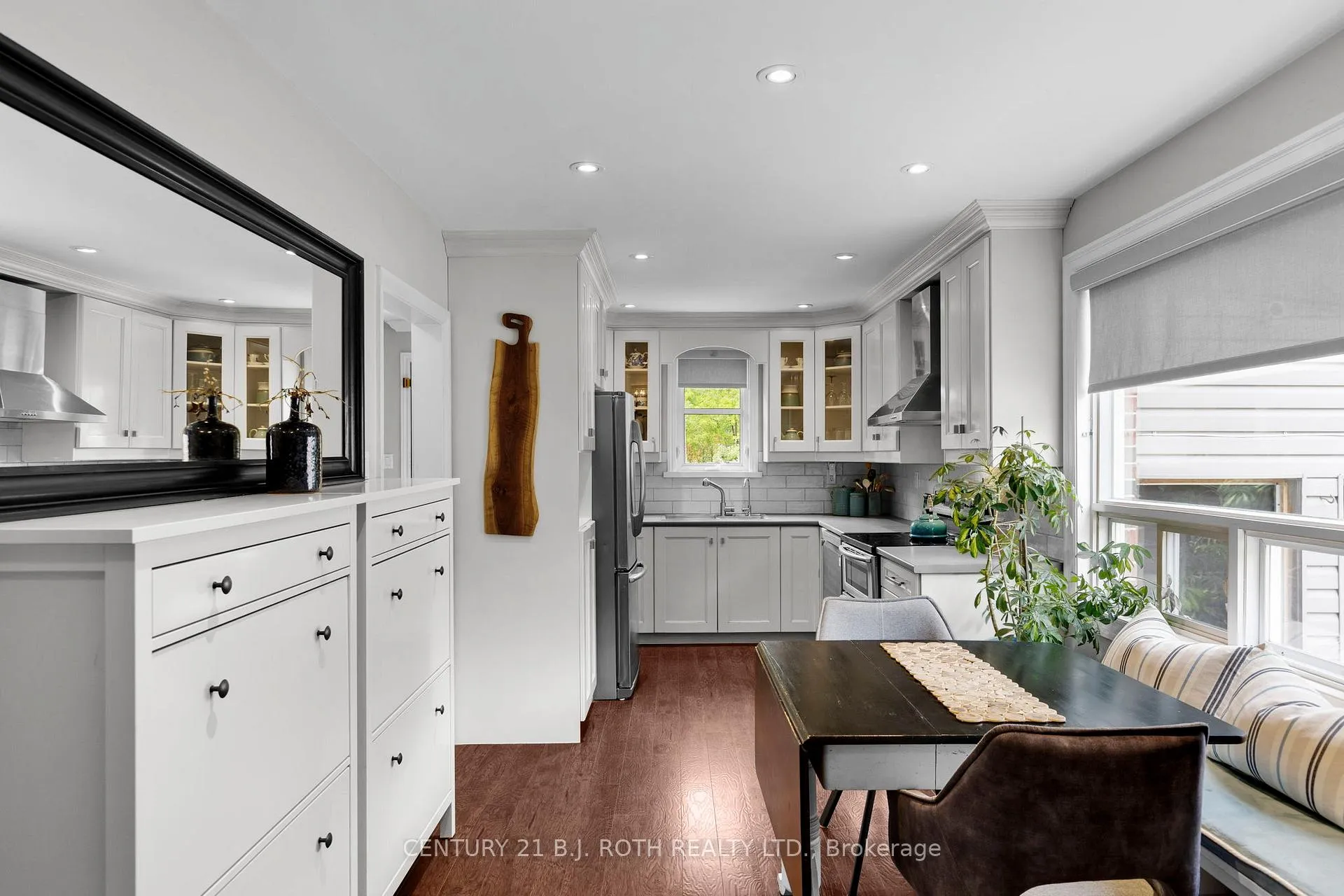 Photo 7 of 14 St Vincent Street, Barrie, North Shore — HOMEH