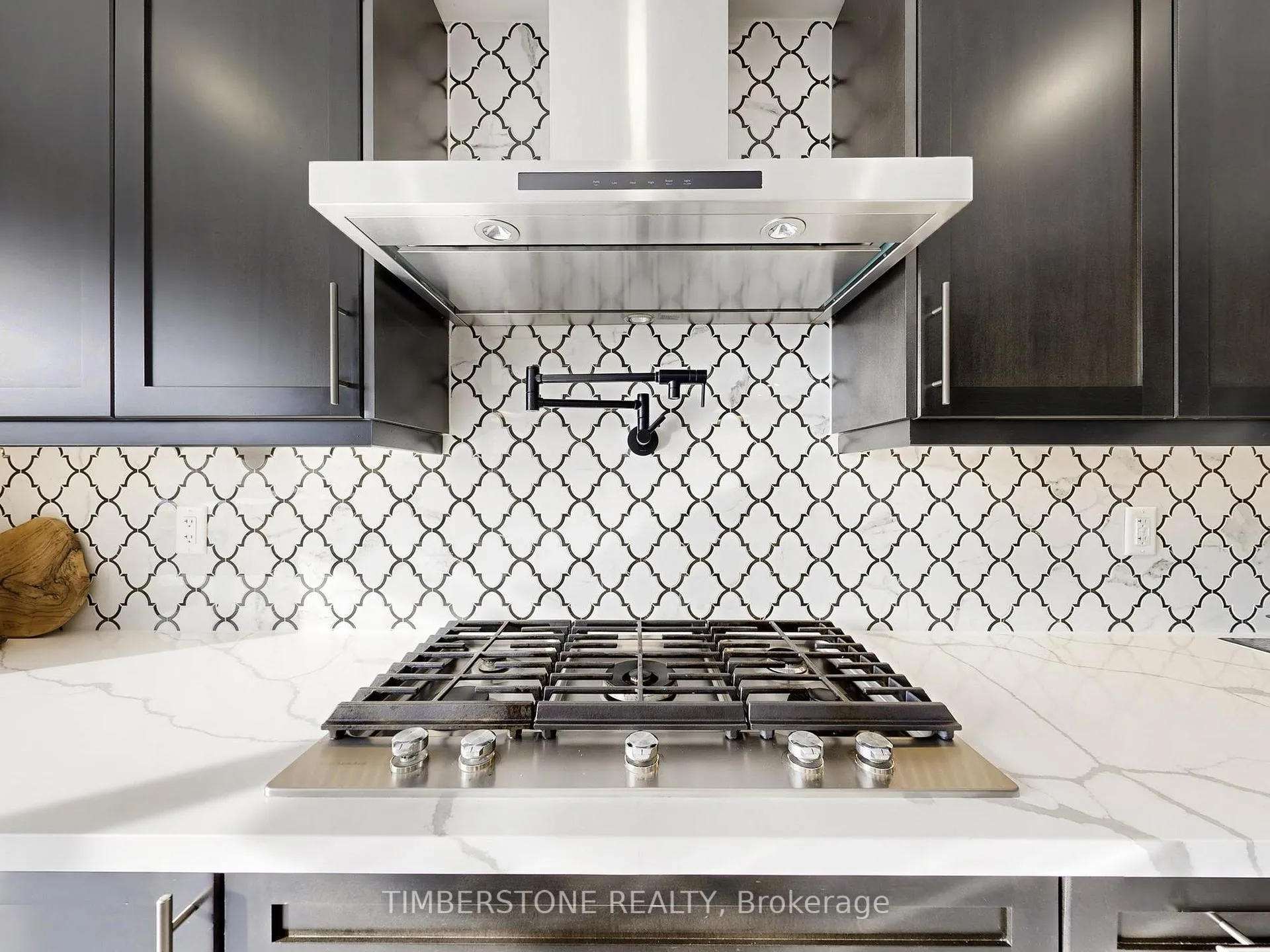 Photo 12 of 69 Stilton Avenue, Vaughan, Kleinburg — HOMEH