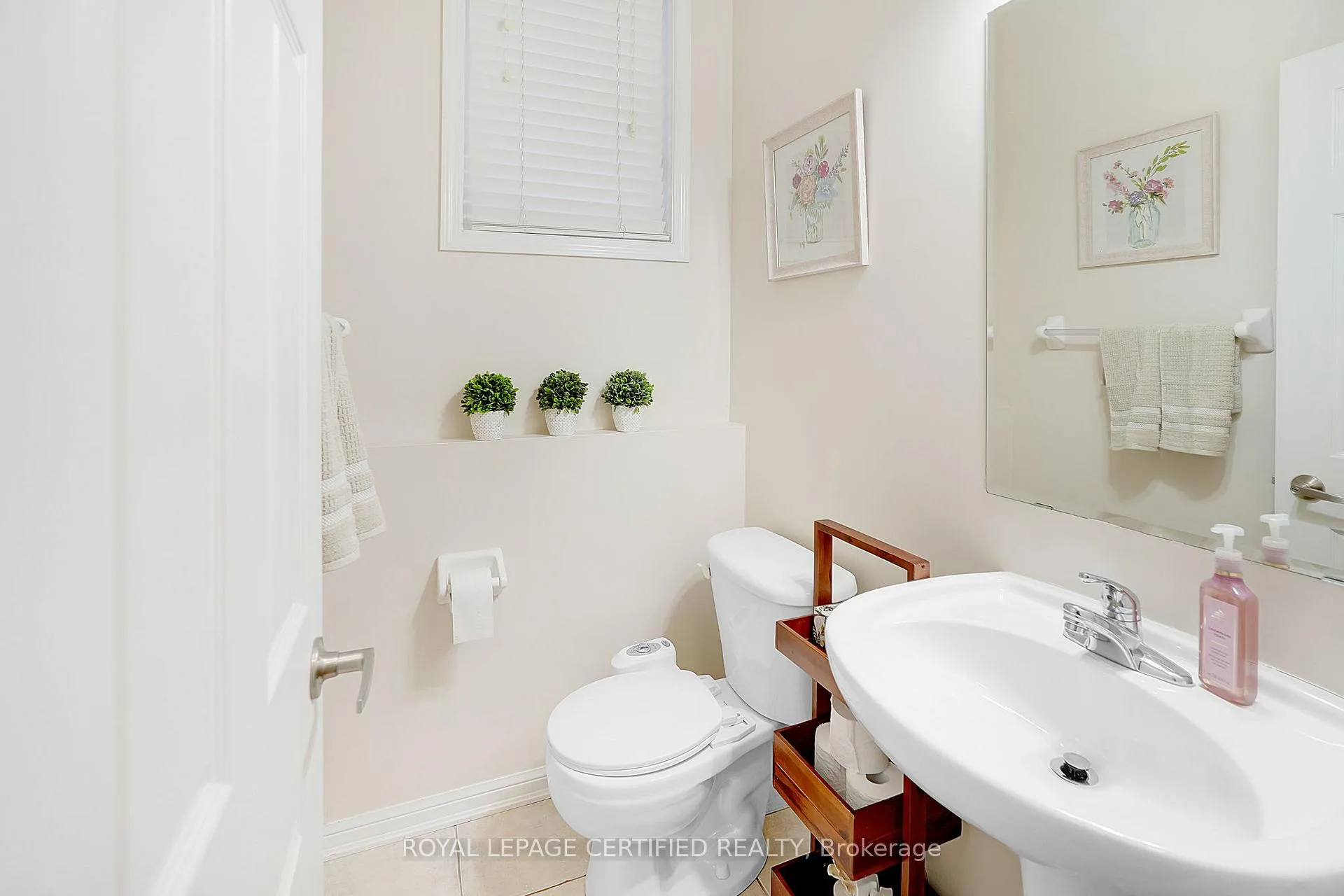 Photo 11 of 916 Burrows Gate, Milton, Coates — HOMEH
