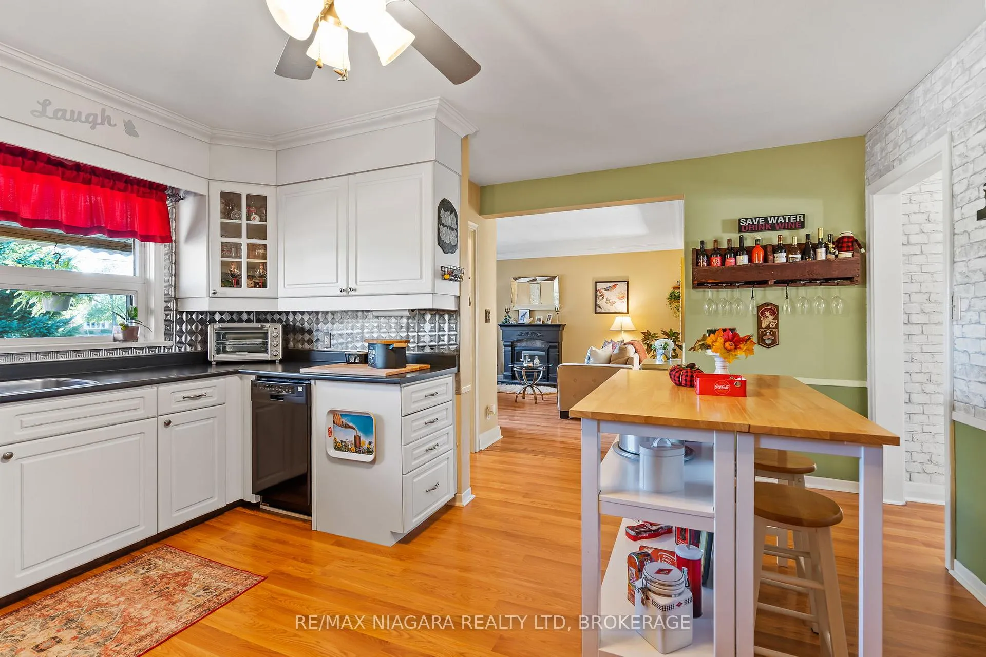 Photo 19 of 85 Golden Boulevard W, Welland, Lincoln/Crowland — HOMEH