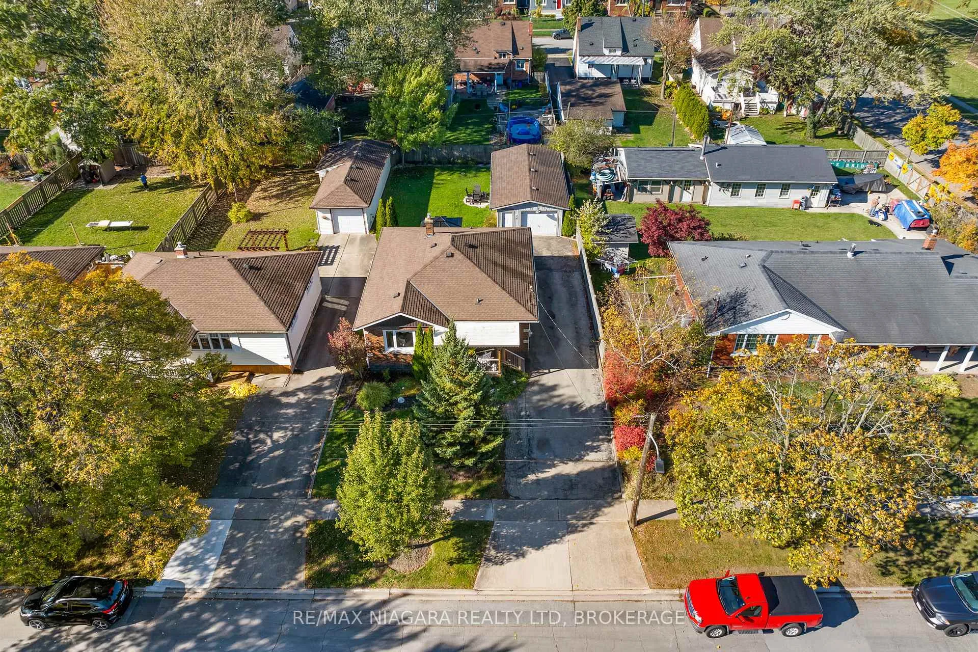 Photo 32 of 85 Golden Boulevard W, Welland, Lincoln/Crowland — HOMEH