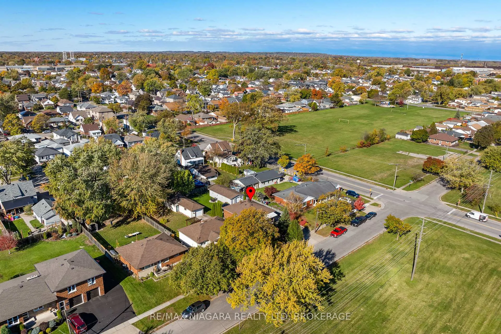 Photo 34 of 85 Golden Boulevard W, Welland, Lincoln/Crowland — HOMEH