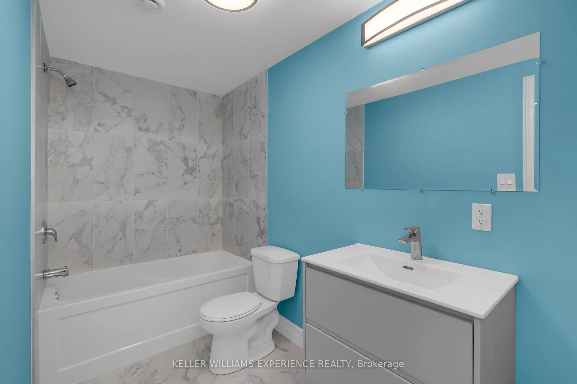 Photo 15 of 24 Rue Helene, Tiny, Lafontaine — HOMEH