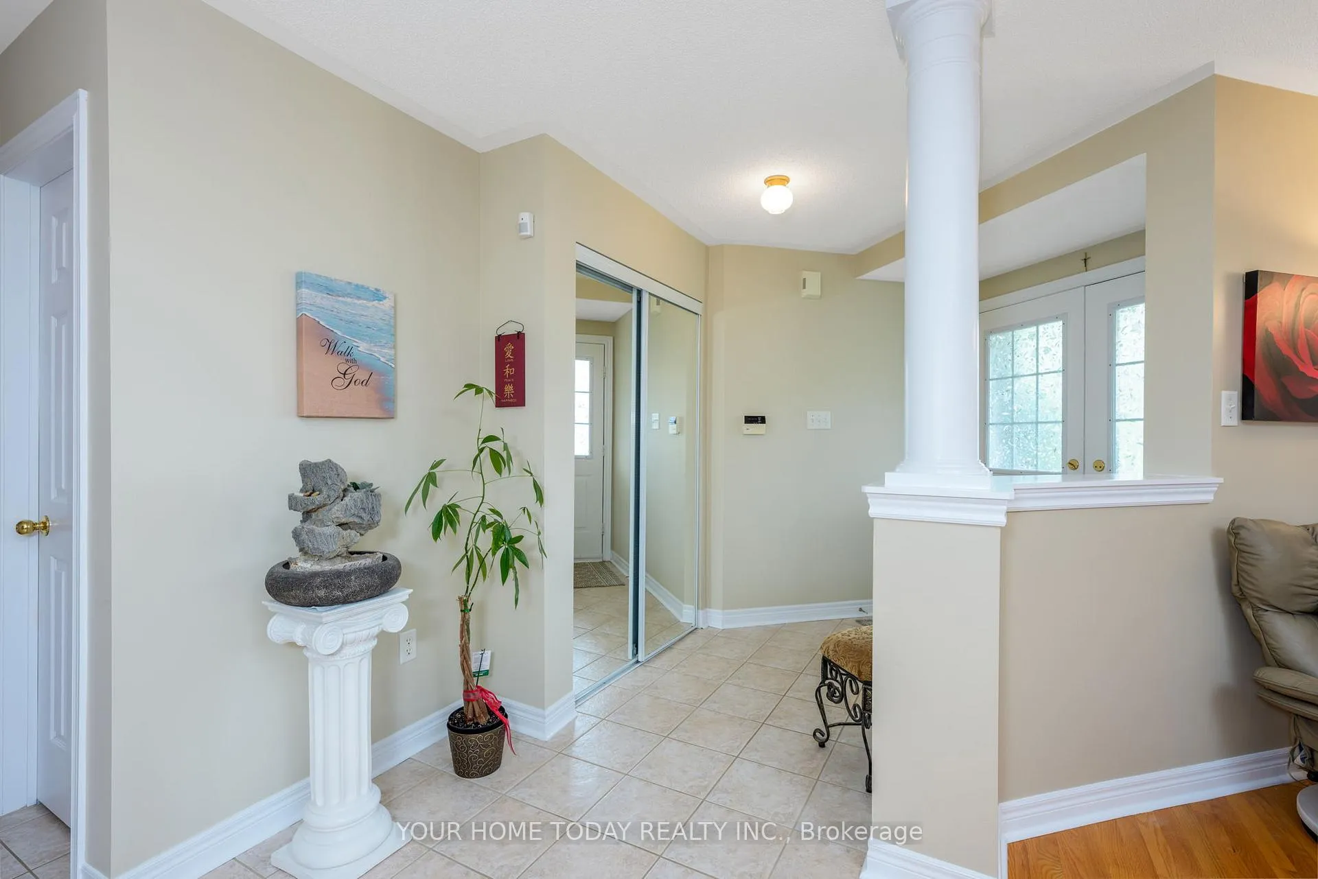 Photo 6 of 114 Russell Street, Halton Hills, Georgetown — HOMEH
