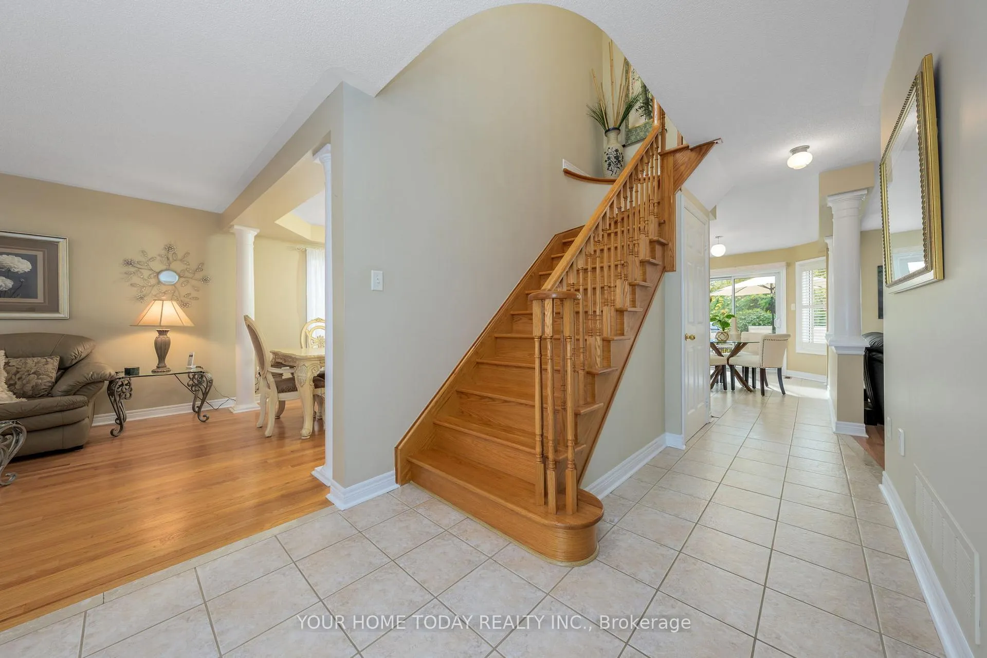 Photo 20 of 114 Russell Street, Halton Hills, Georgetown — HOMEH