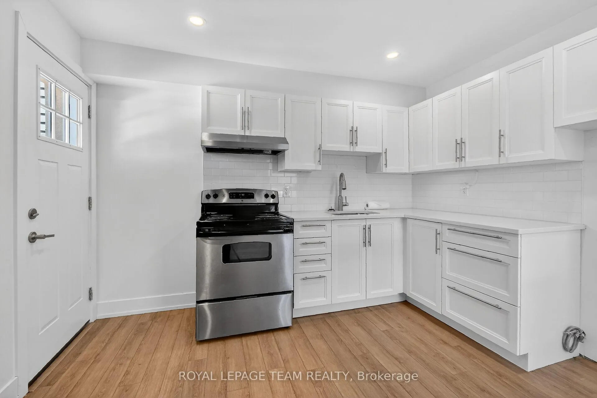 Photo 4 of Unit 2, 169 Florence Street, Ottawa, Ottawa Centre — HOMEH