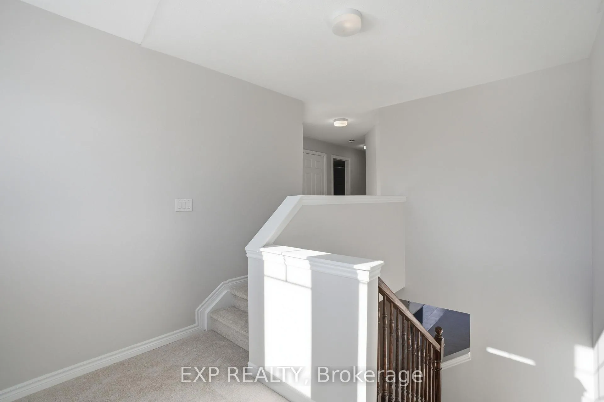 Photo 12 of 714 Derreen Avenue, Ottawa, Stittsville (North) — HOMEH