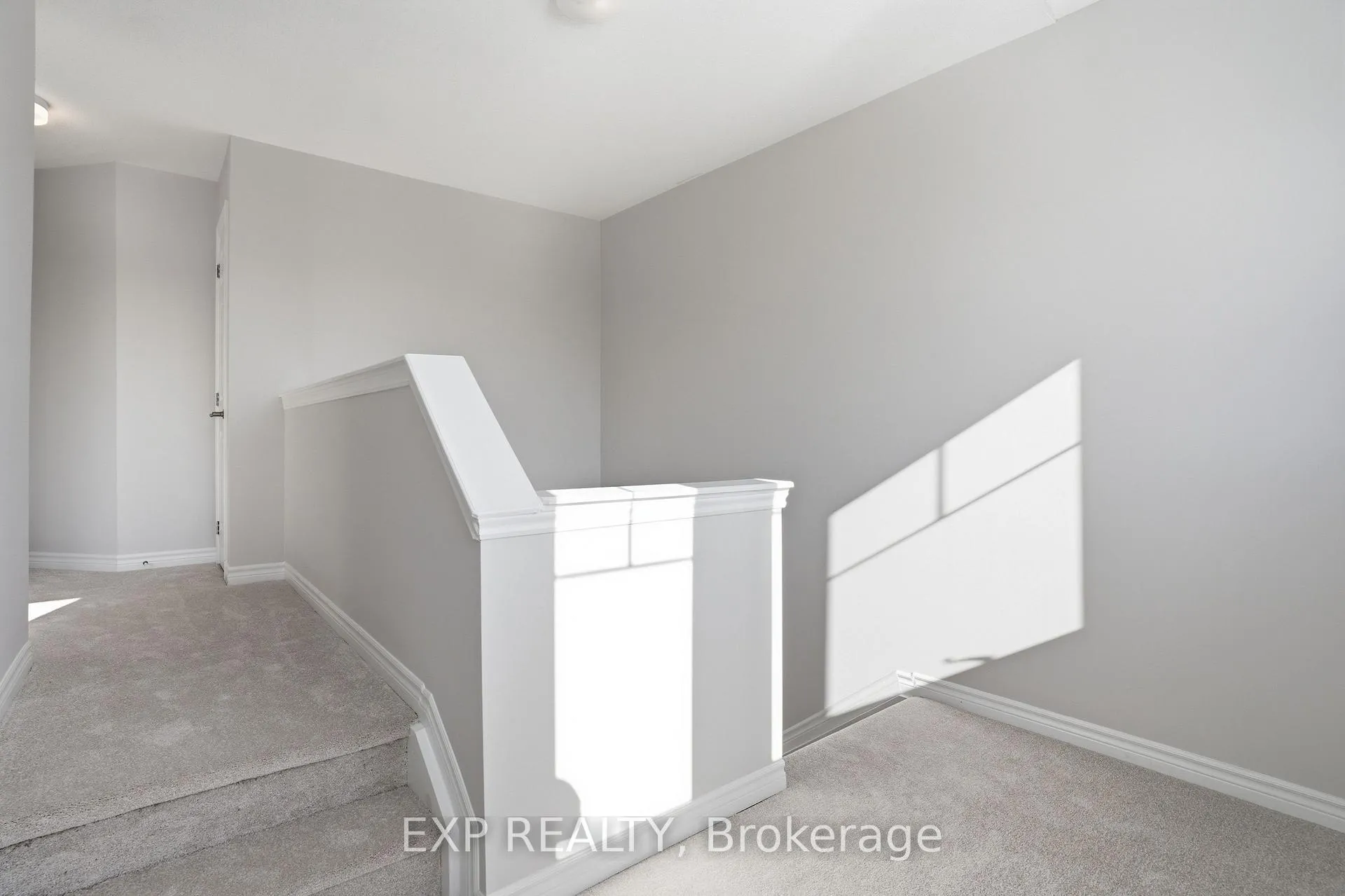 Photo 14 of 714 Derreen Avenue, Ottawa, Stittsville (North) — HOMEH