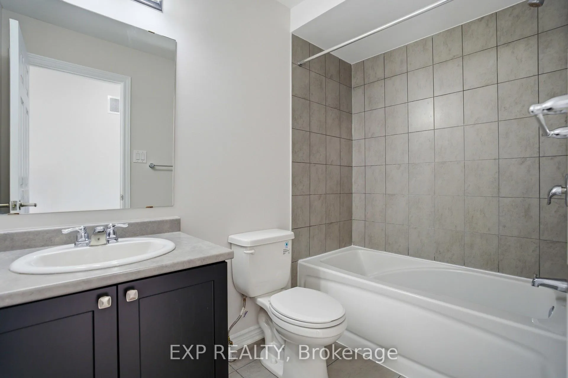Photo 21 of 714 Derreen Avenue, Ottawa, Stittsville (North) — HOMEH