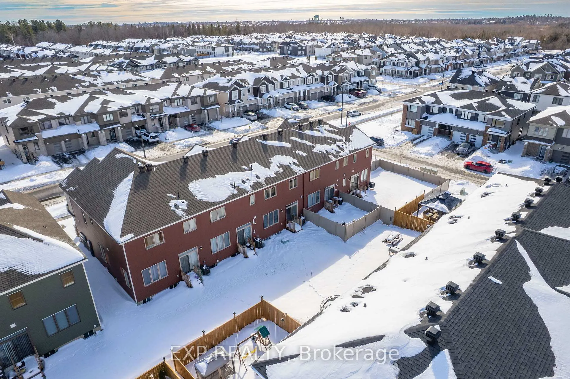 Photo 29 of 714 Derreen Avenue, Ottawa, Stittsville (North) — HOMEH