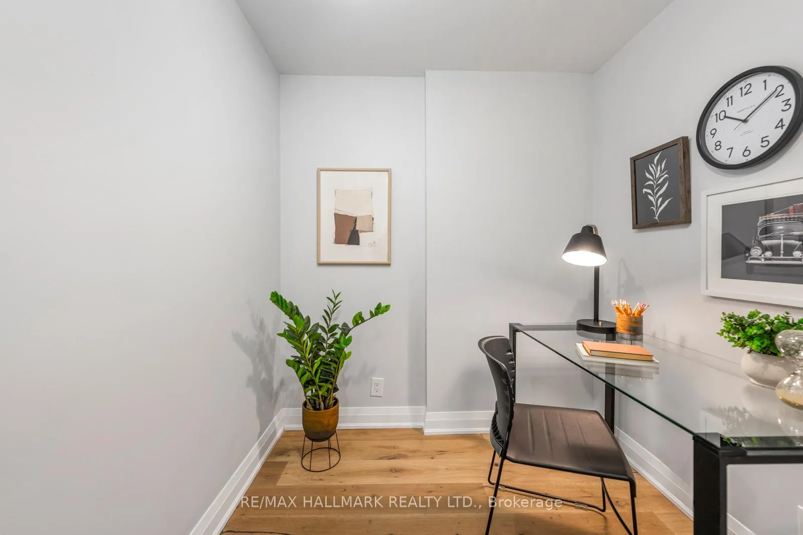 Photo 11 of Unit 902, 12 Woodstream Boulevard, Vaughan, Vaughan Grove — HOMEH