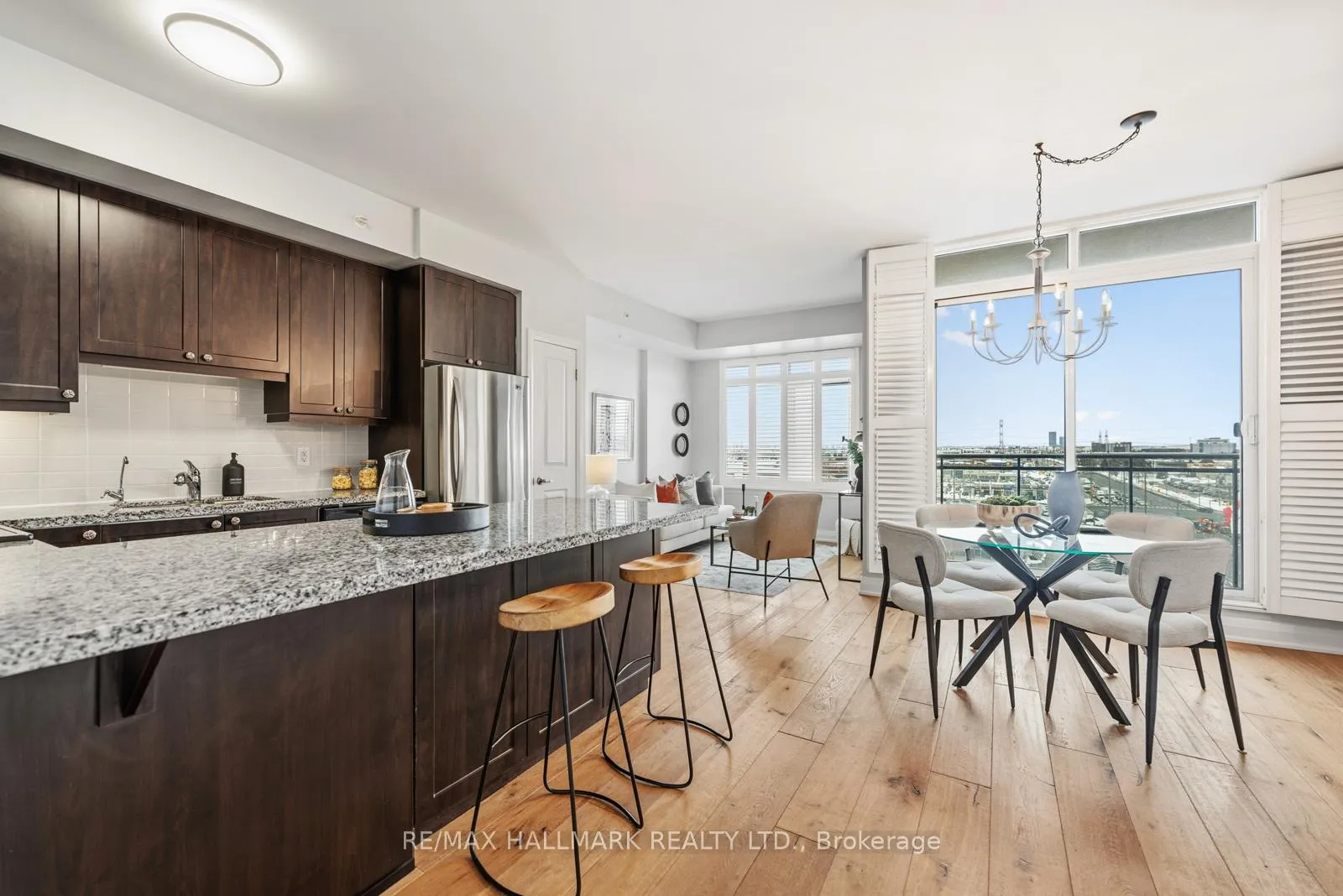 Photo 15 of Unit 902, 12 Woodstream Boulevard, Vaughan, Vaughan Grove — HOMEH