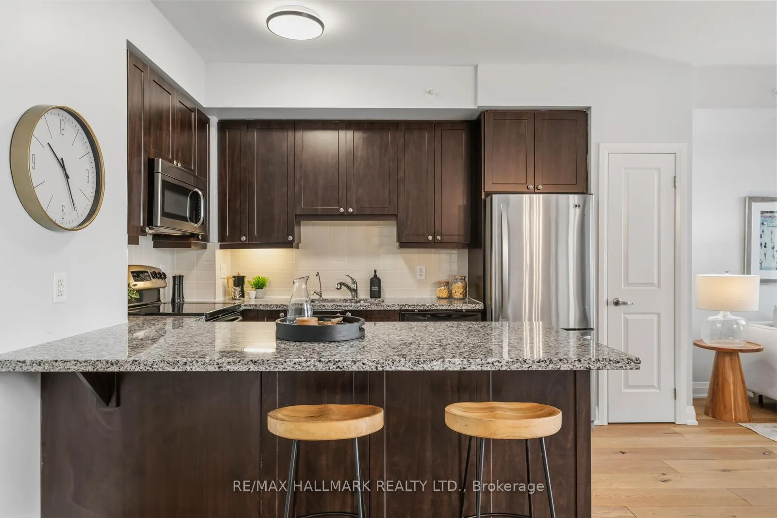 Photo 17 of Unit 902, 12 Woodstream Boulevard, Vaughan, Vaughan Grove — HOMEH