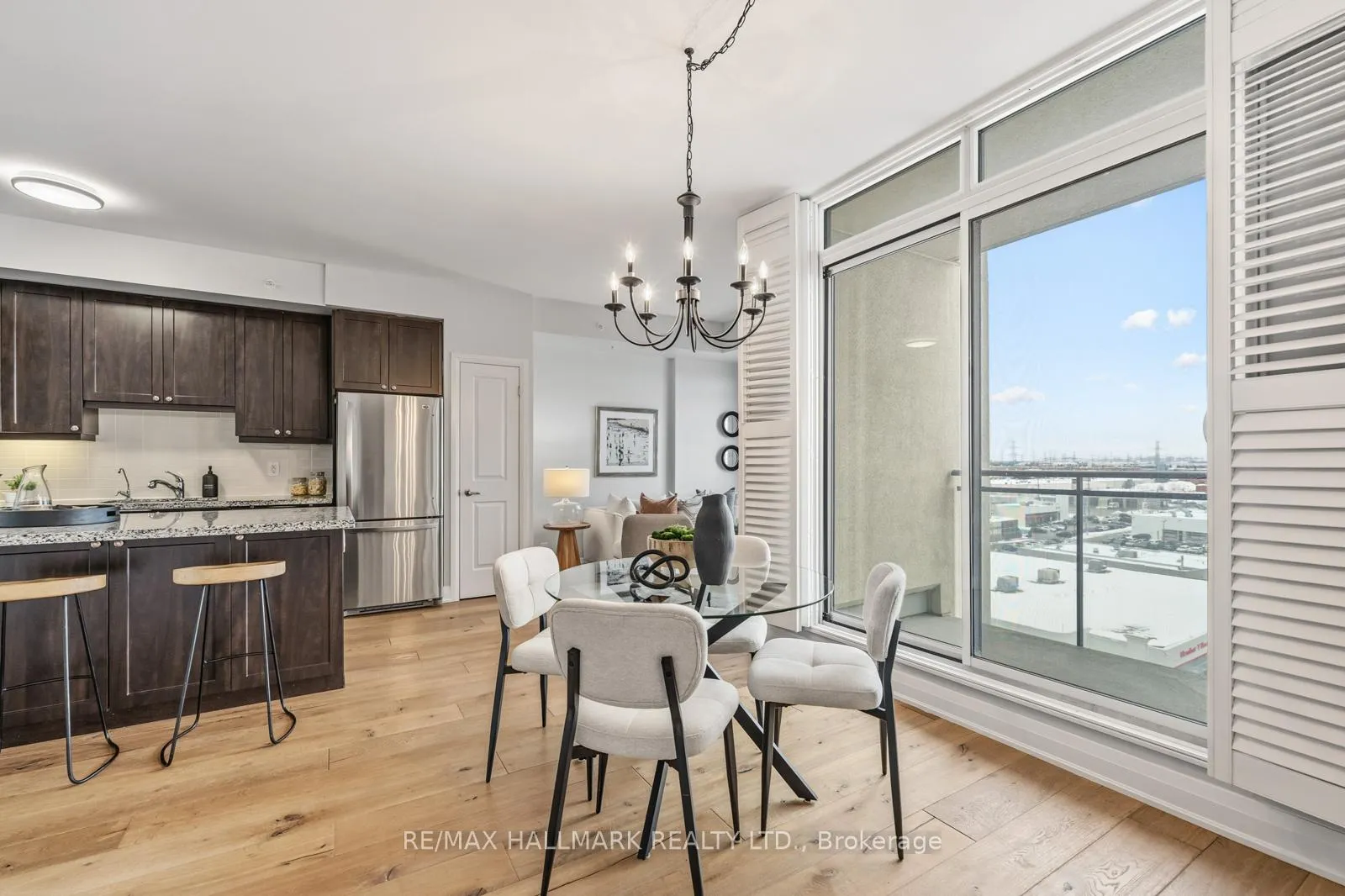 Photo 26 of Unit 902, 12 Woodstream Boulevard, Vaughan, Vaughan Grove — HOMEH