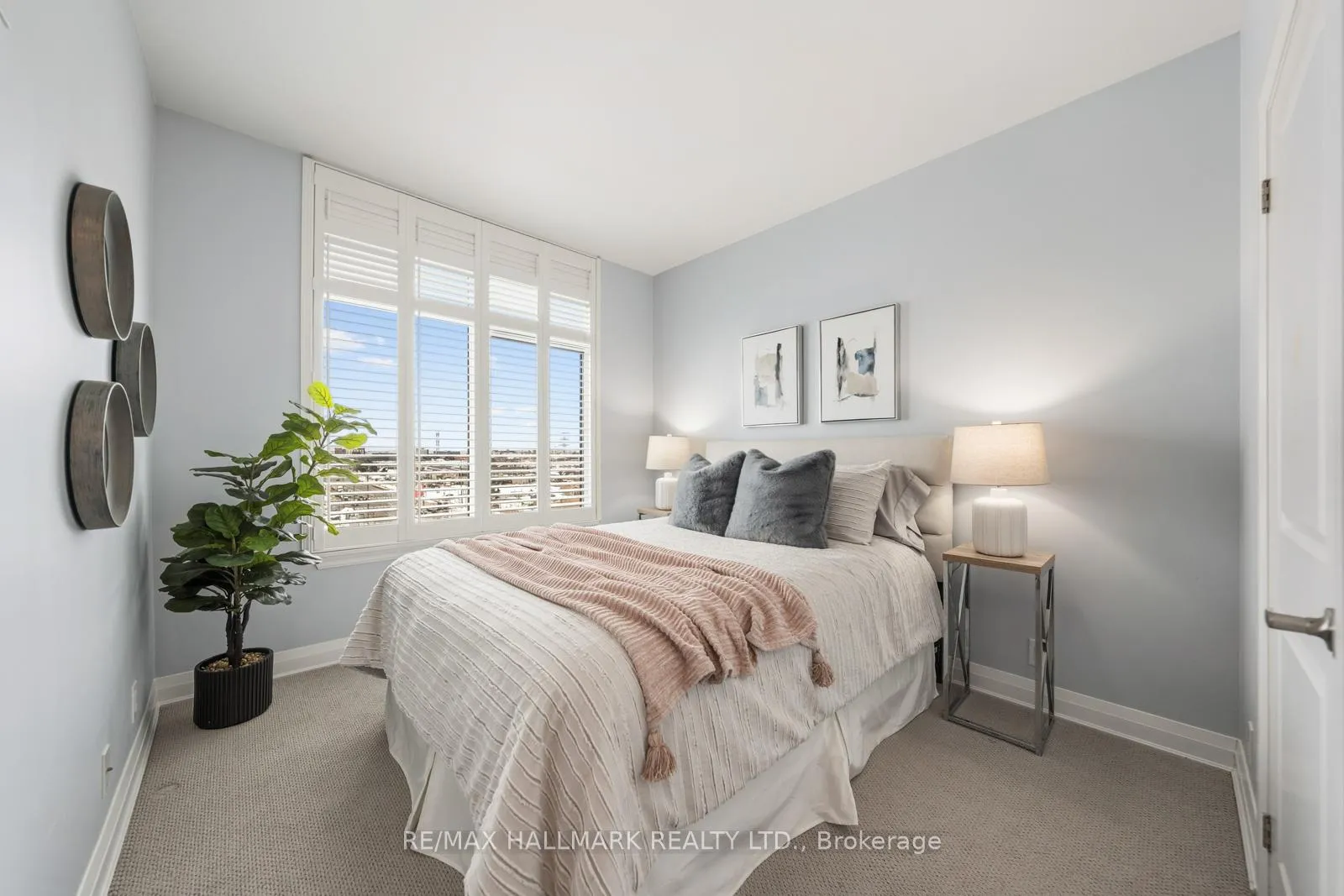 Photo 32 of Unit 902, 12 Woodstream Boulevard, Vaughan, Vaughan Grove — HOMEH