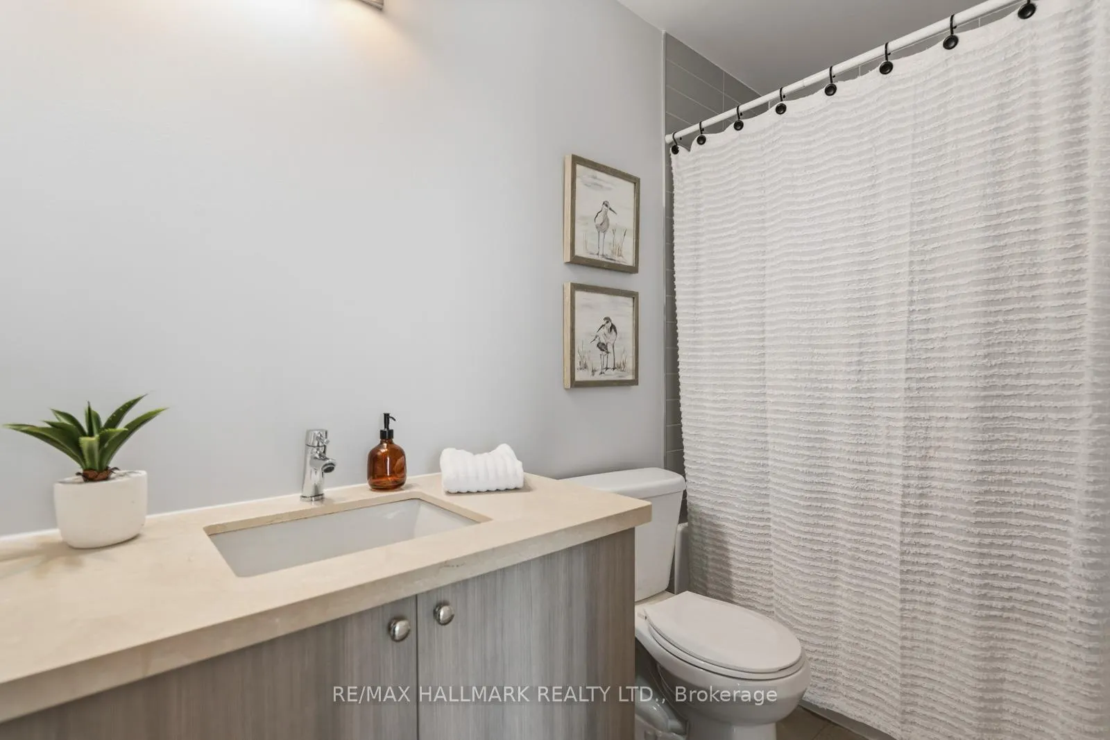Photo 37 of Unit 902, 12 Woodstream Boulevard, Vaughan, Vaughan Grove — HOMEH
