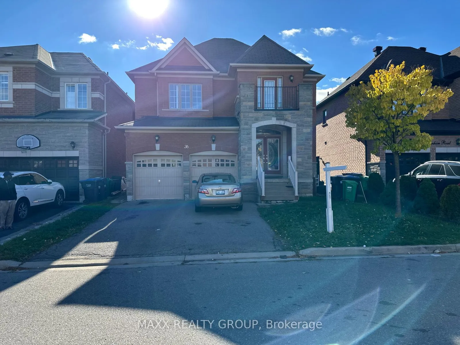 Photo 3 of 36 Beckenham Road, Brampton, Bram East — HOMEH