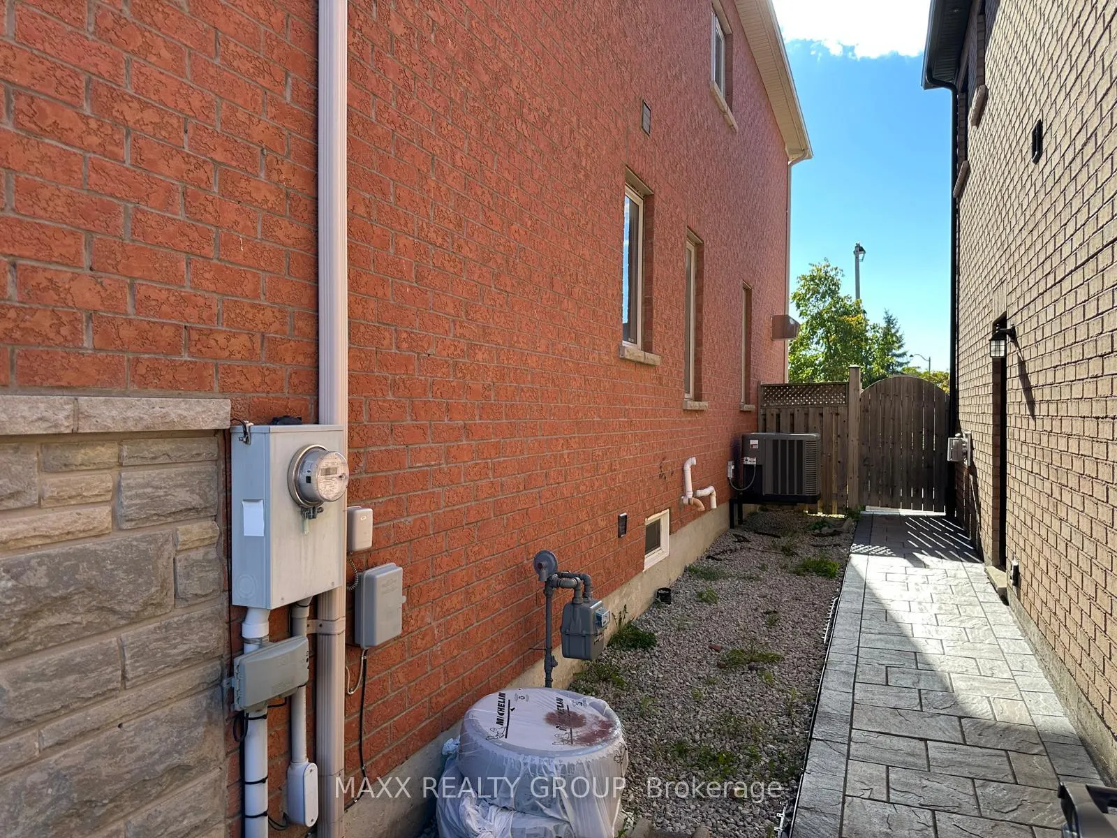 Photo 43 of 36 Beckenham Road, Brampton, Bram East — HOMEH