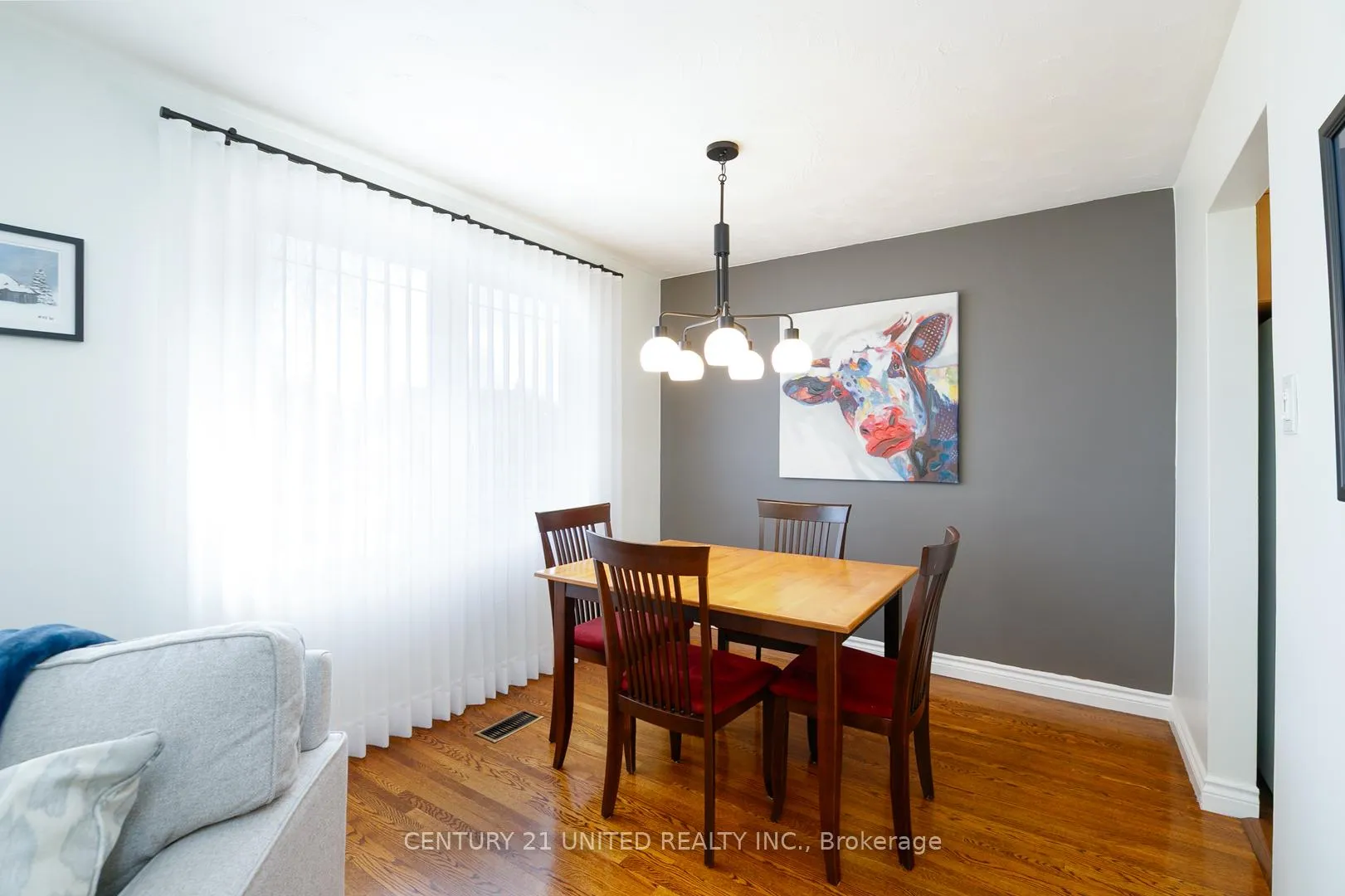 Photo 5 of 1002 Albany Court, Peterborough, Ashburnham Ward 4 — HOMEH