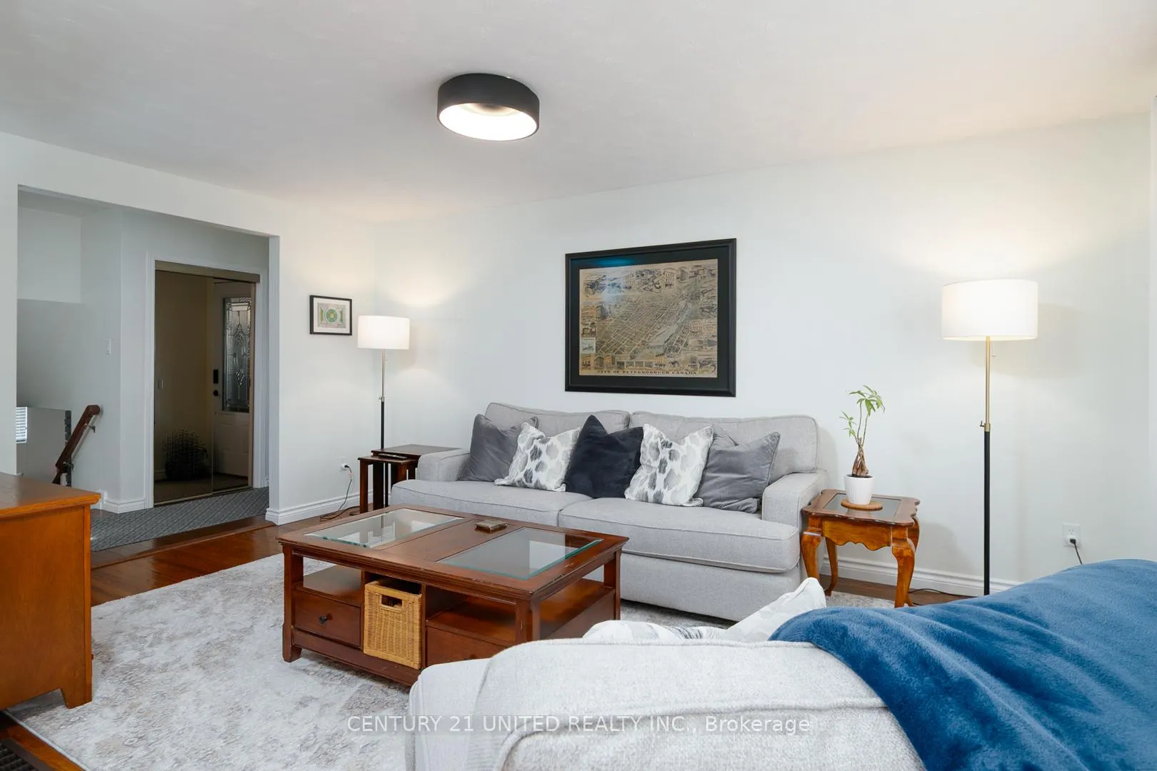 Photo 6 of 1002 Albany Court, Peterborough, Ashburnham Ward 4 — HOMEH