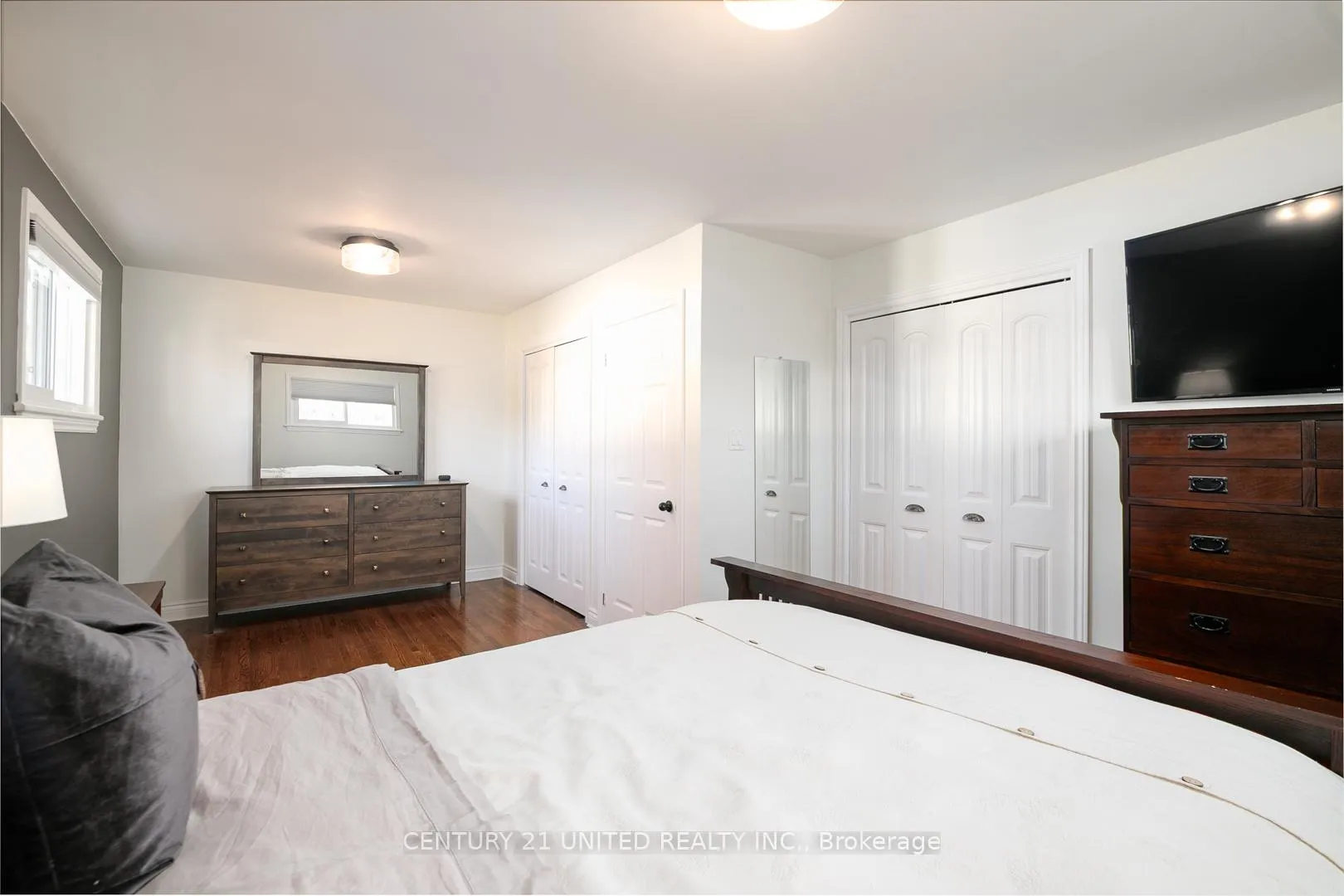 Photo 13 of 1002 Albany Court, Peterborough, Ashburnham Ward 4 — HOMEH