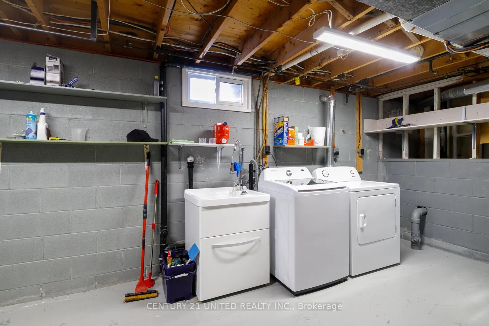 Photo 20 of 1002 Albany Court, Peterborough, Ashburnham Ward 4 — HOMEH