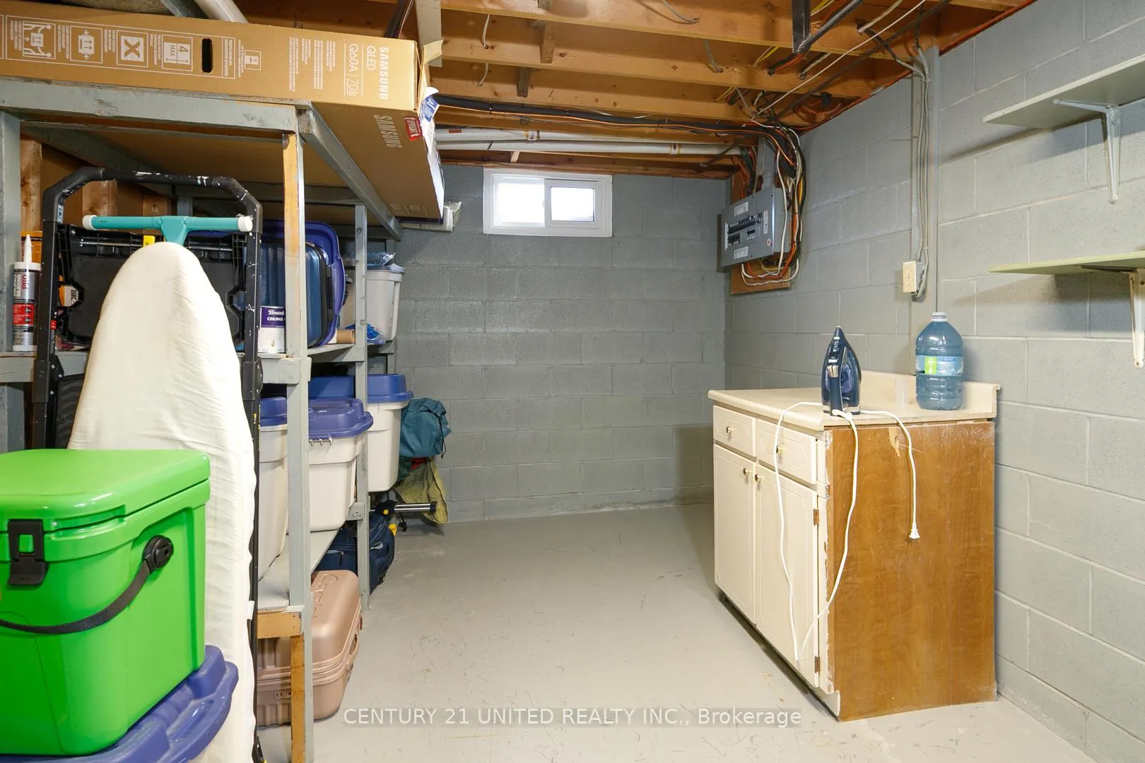 Photo 21 of 1002 Albany Court, Peterborough, Ashburnham Ward 4 — HOMEH