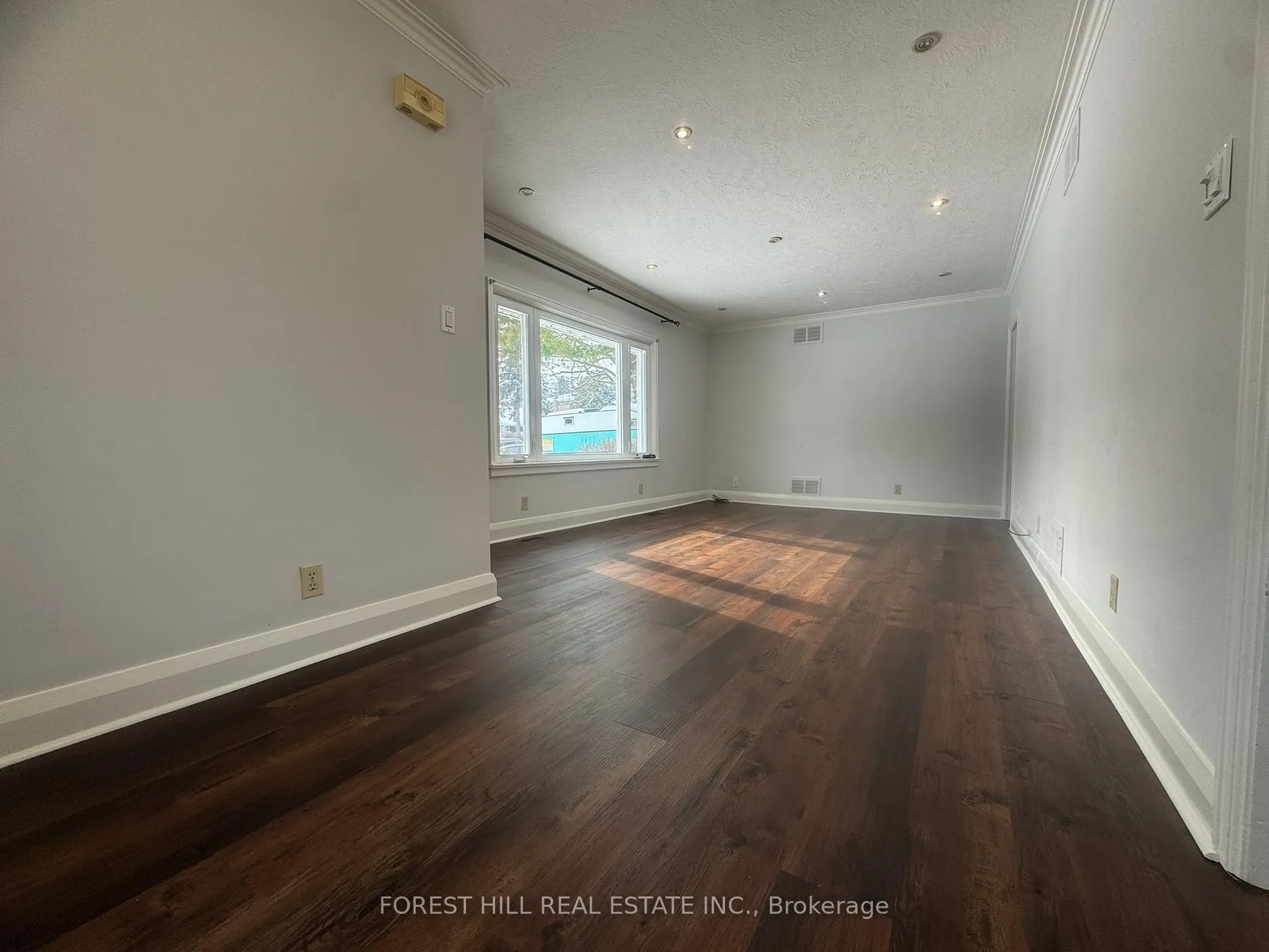 Photo 2 of Unit Main Fl, 86 Grandview Avenue, Markham, Grandview — HOMEH