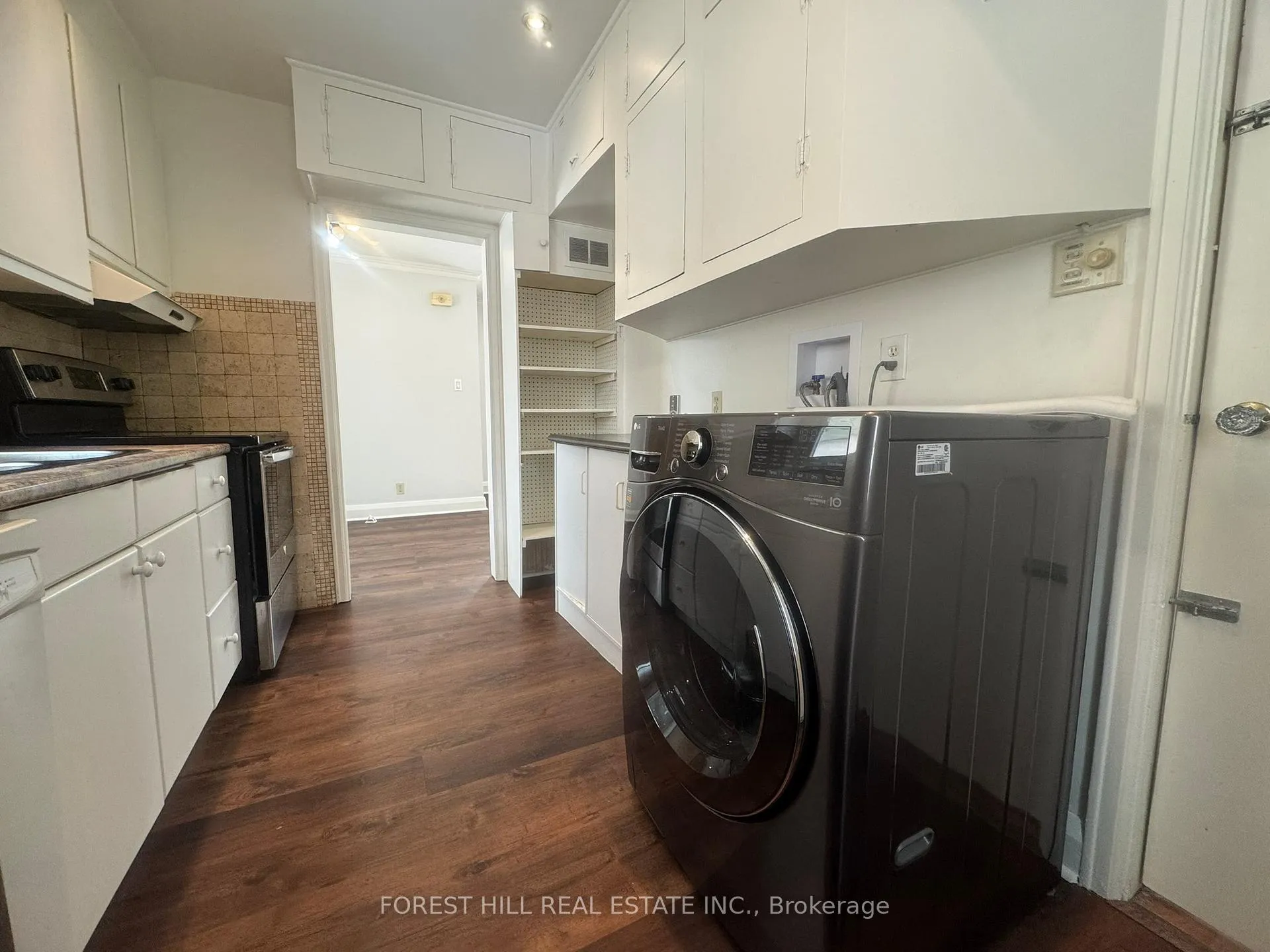 Photo 5 of Unit Main Fl, 86 Grandview Avenue, Markham, Grandview — HOMEH