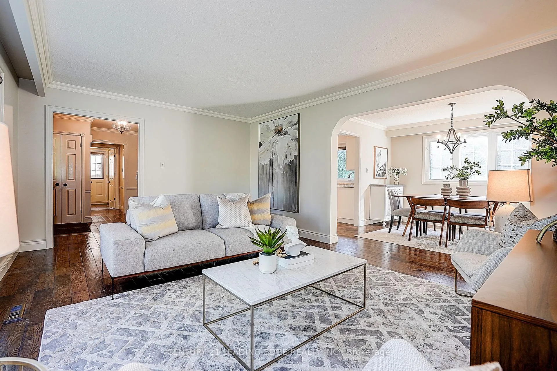 Photo 5 of 101 Ramona Boulevard, Markham, Markham Village — HOMEH
