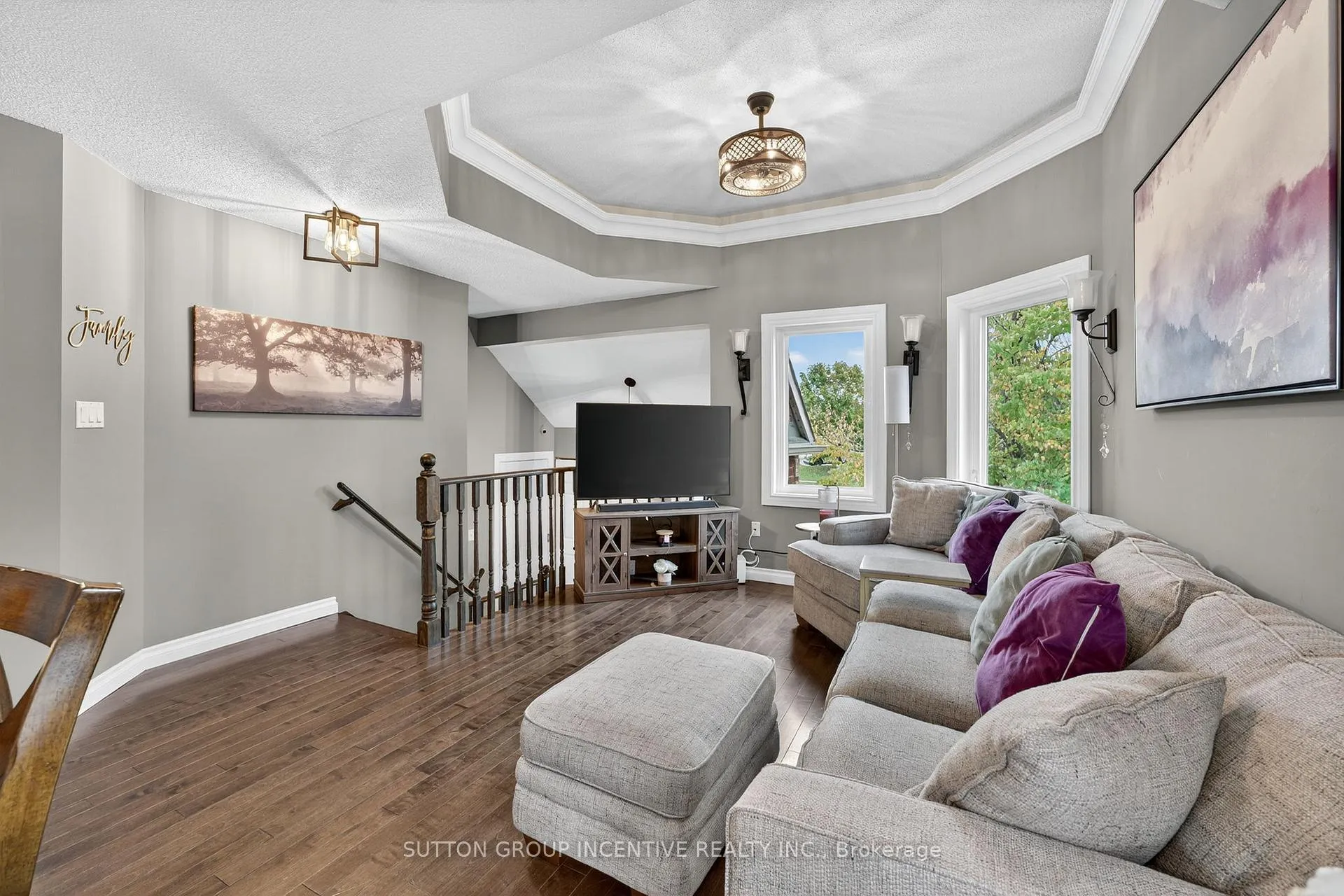 Photo 7 of 124 Hanmer Street E, Barrie, East Bayfield — HOMEH