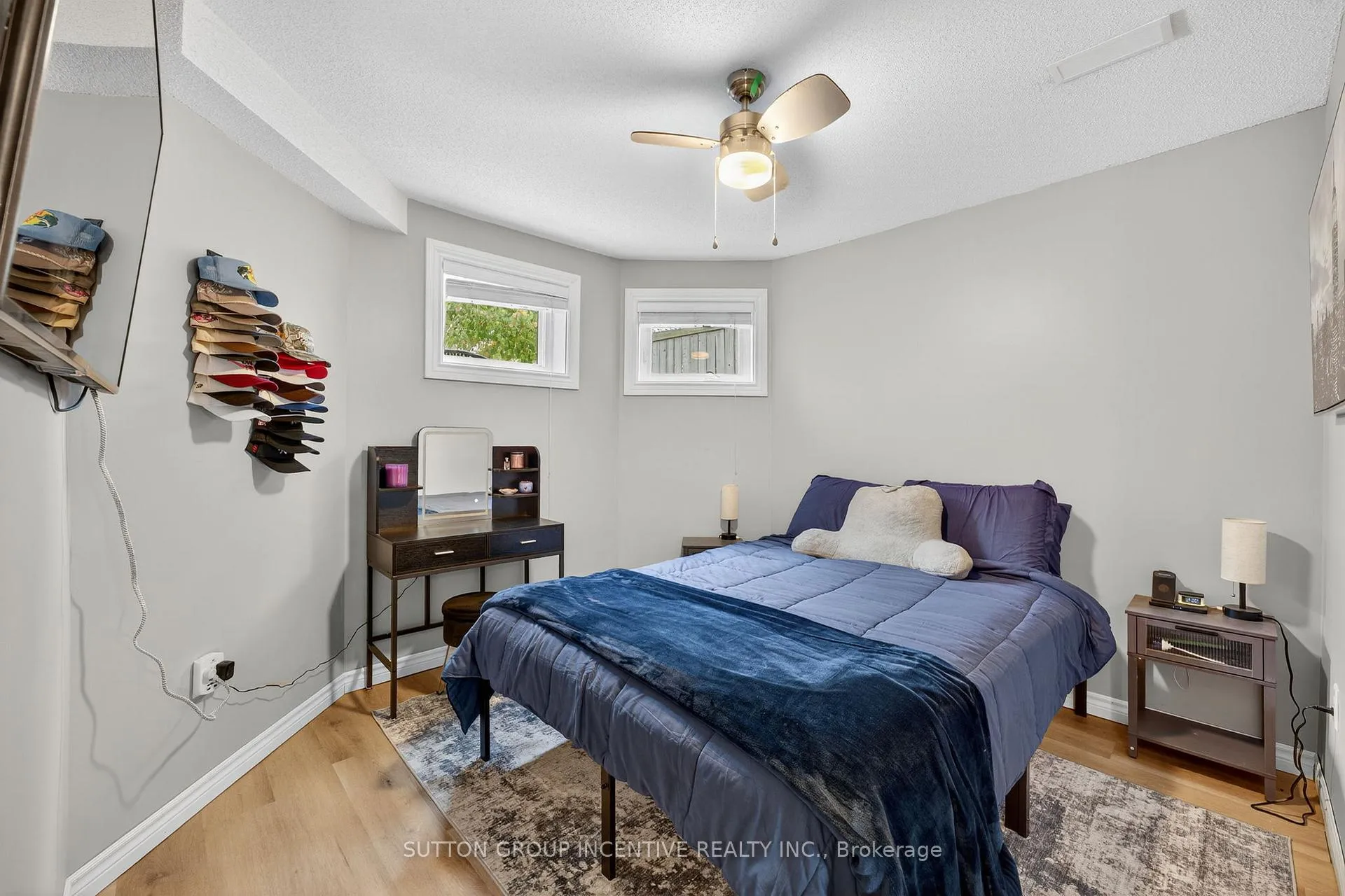 Photo 32 of 124 Hanmer Street E, Barrie, East Bayfield — HOMEH