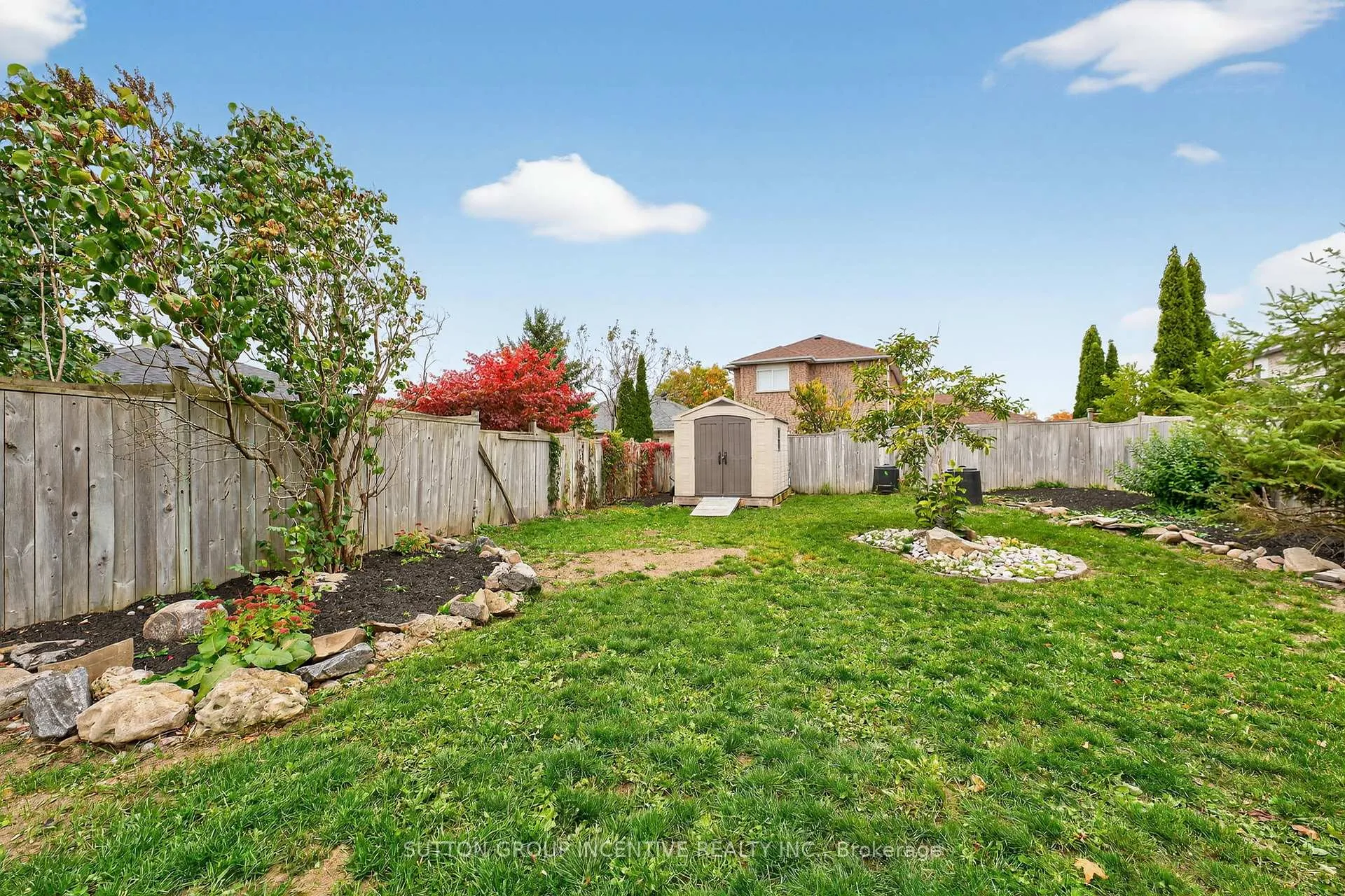 Photo 34 of 124 Hanmer Street E, Barrie, East Bayfield — HOMEH