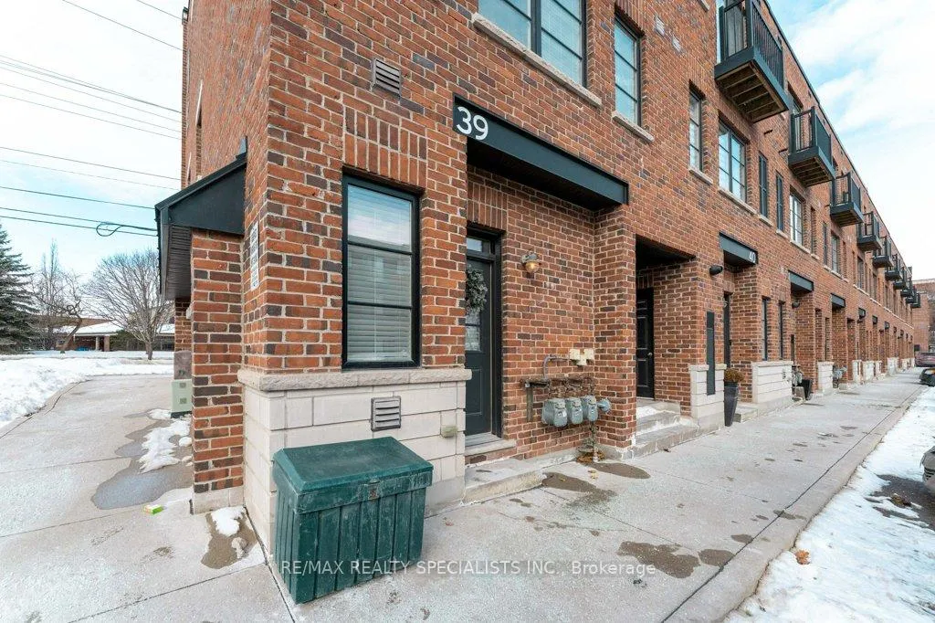 Photo 1 of Unit 39, 70 Plains Road W, Burlington, Bayview — HOMEH