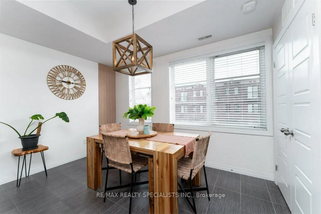 Photo 5 of Unit 39, 70 Plains Road W, Burlington, Bayview — HOMEH
