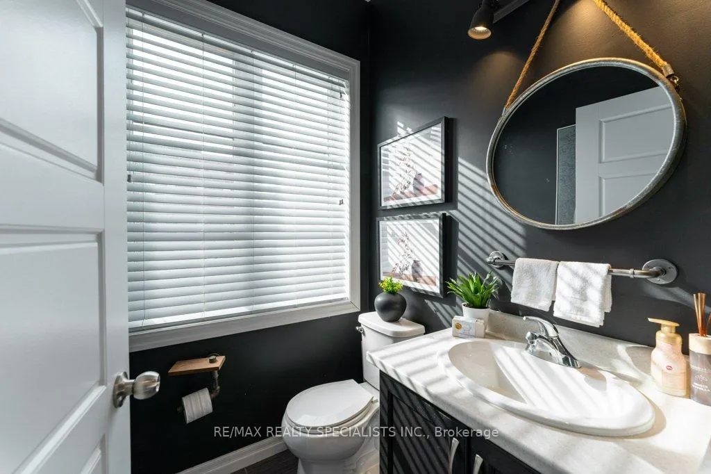 Photo 8 of Unit 39, 70 Plains Road W, Burlington, Bayview — HOMEH