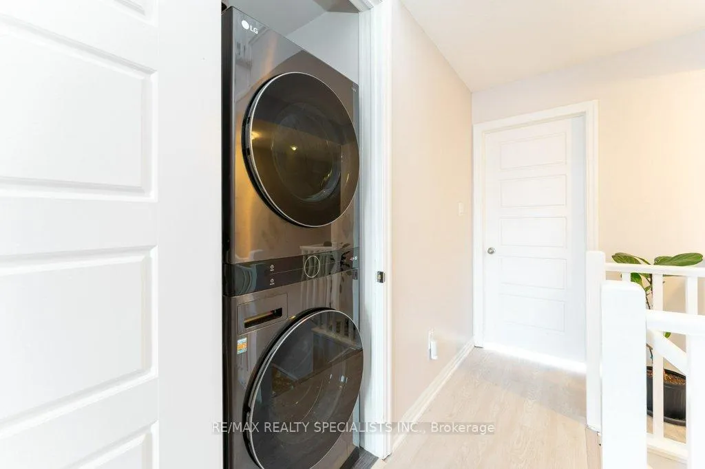 Photo 16 of Unit 39, 70 Plains Road W, Burlington, Bayview — HOMEH