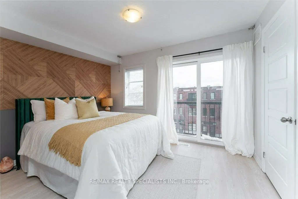 Photo 17 of Unit 39, 70 Plains Road W, Burlington, Bayview — HOMEH