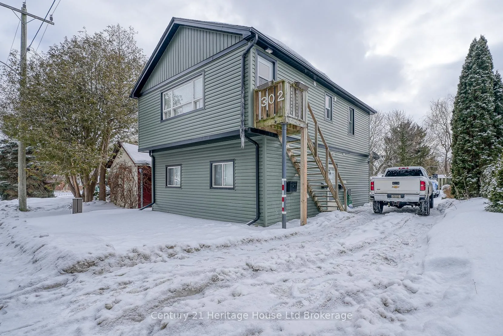 Photo 1 of 302 Chapel Street, Norfolk, Simcoe — HOMEH