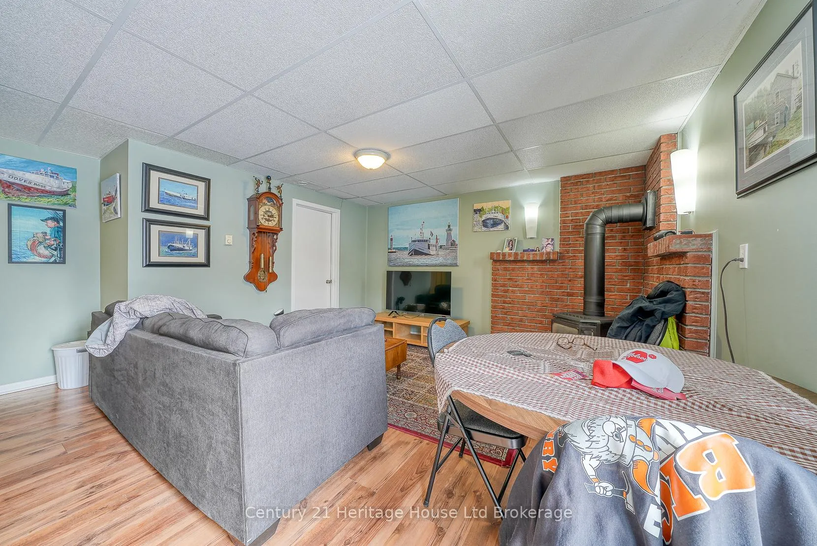 Photo 10 of 302 Chapel Street, Norfolk, Simcoe — HOMEH