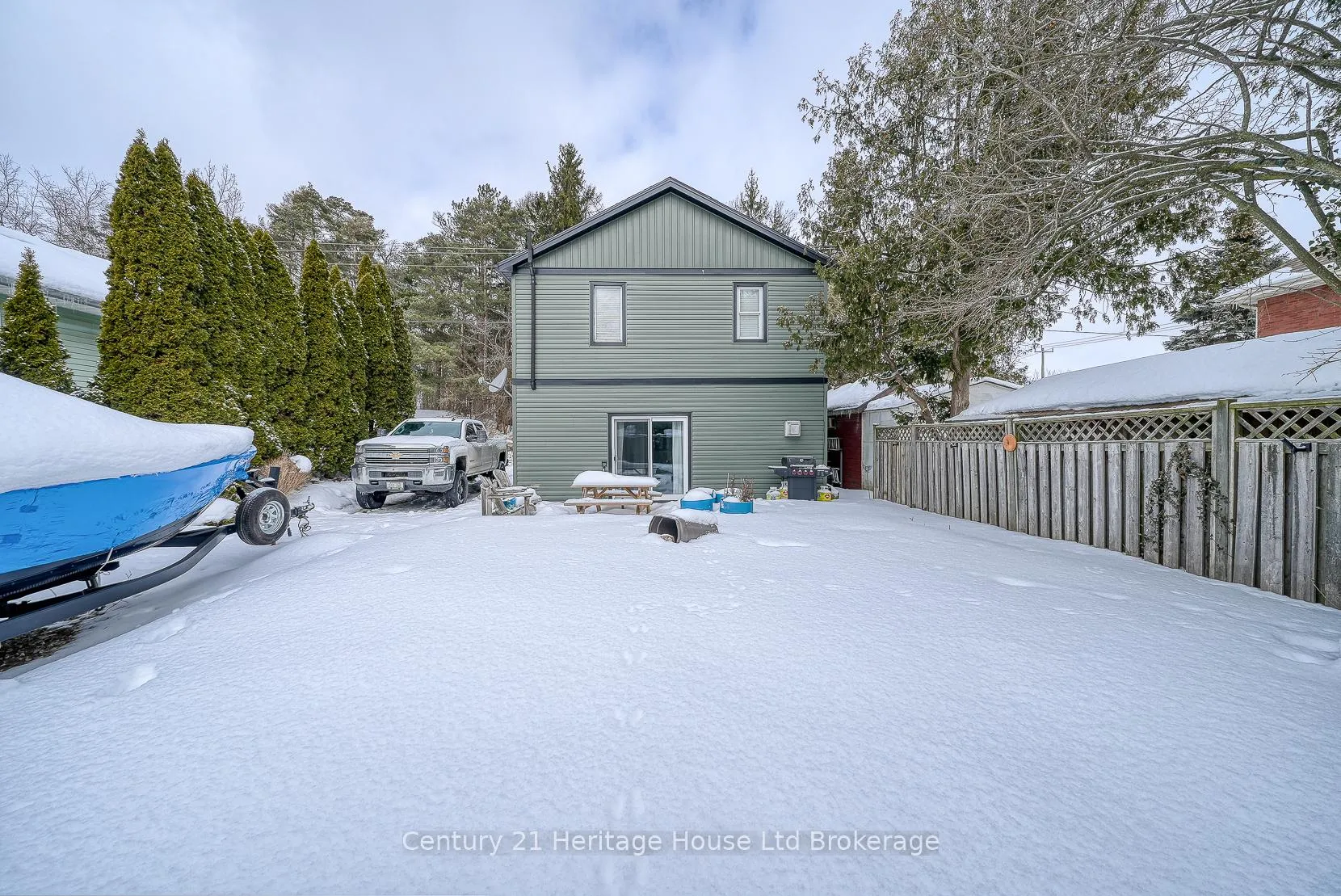 Photo 17 of 302 Chapel Street, Norfolk, Simcoe — HOMEH
