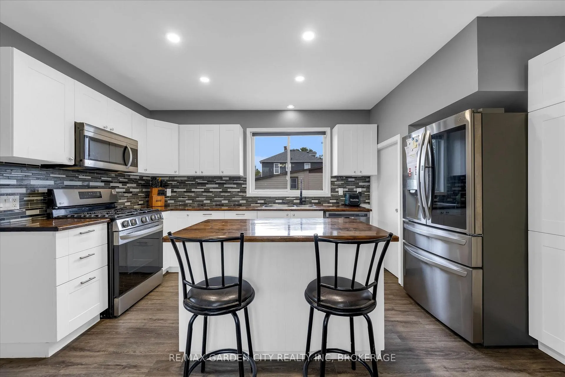 Photo 7 of 167 Durham Street, Port Colborne, East Village — HOMEH