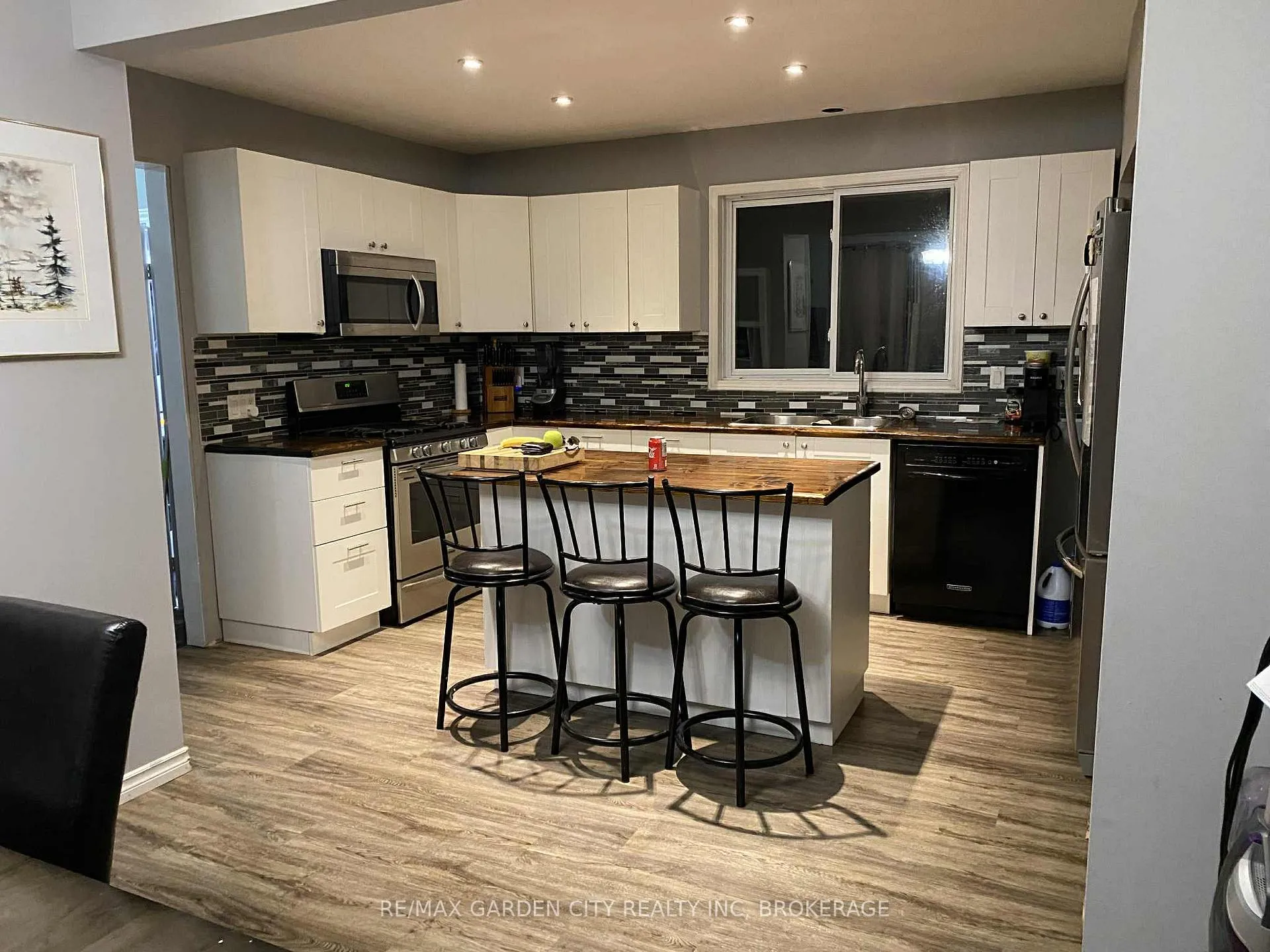 Photo 9 of 167 Durham Street, Port Colborne, East Village — HOMEH