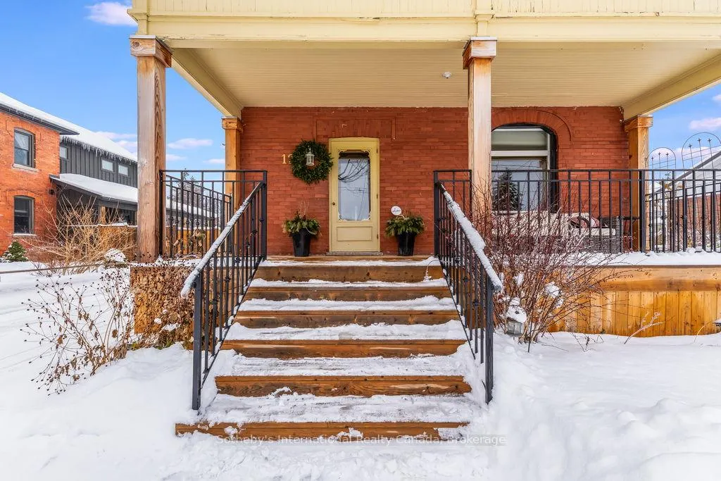 Photo 4 of 12 Elizabeth Street W, Clearview, Creemore — HOMEH