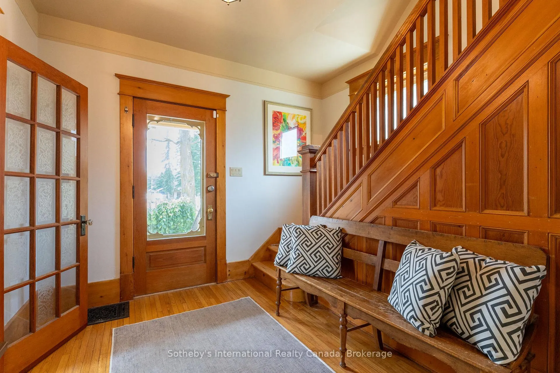 Photo 5 of 12 Elizabeth Street W, Clearview, Creemore — HOMEH
