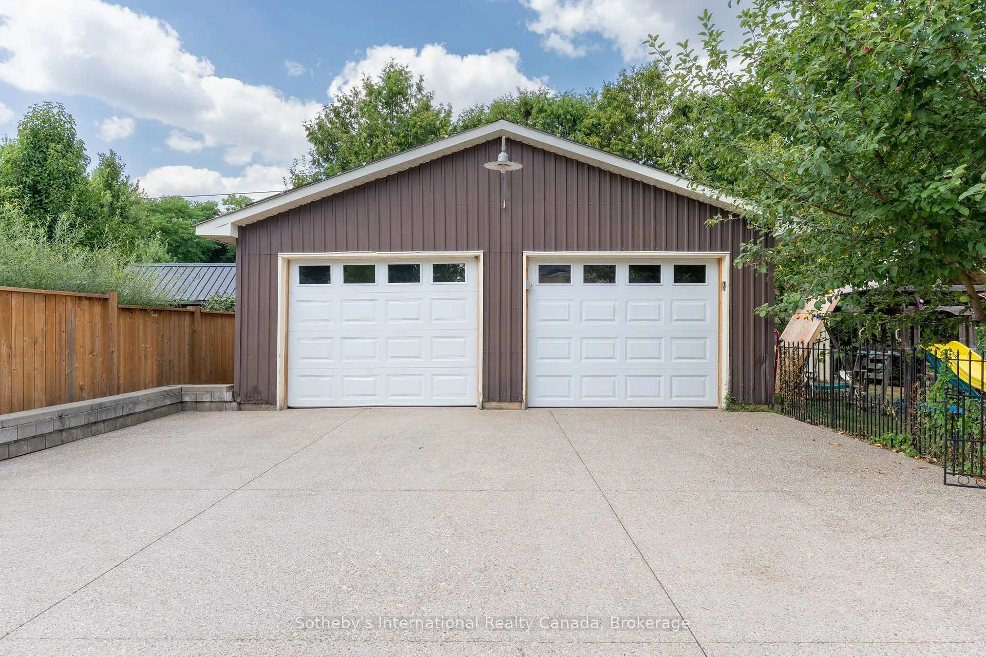 Photo 44 of 12 Elizabeth Street W, Clearview, Creemore — HOMEH