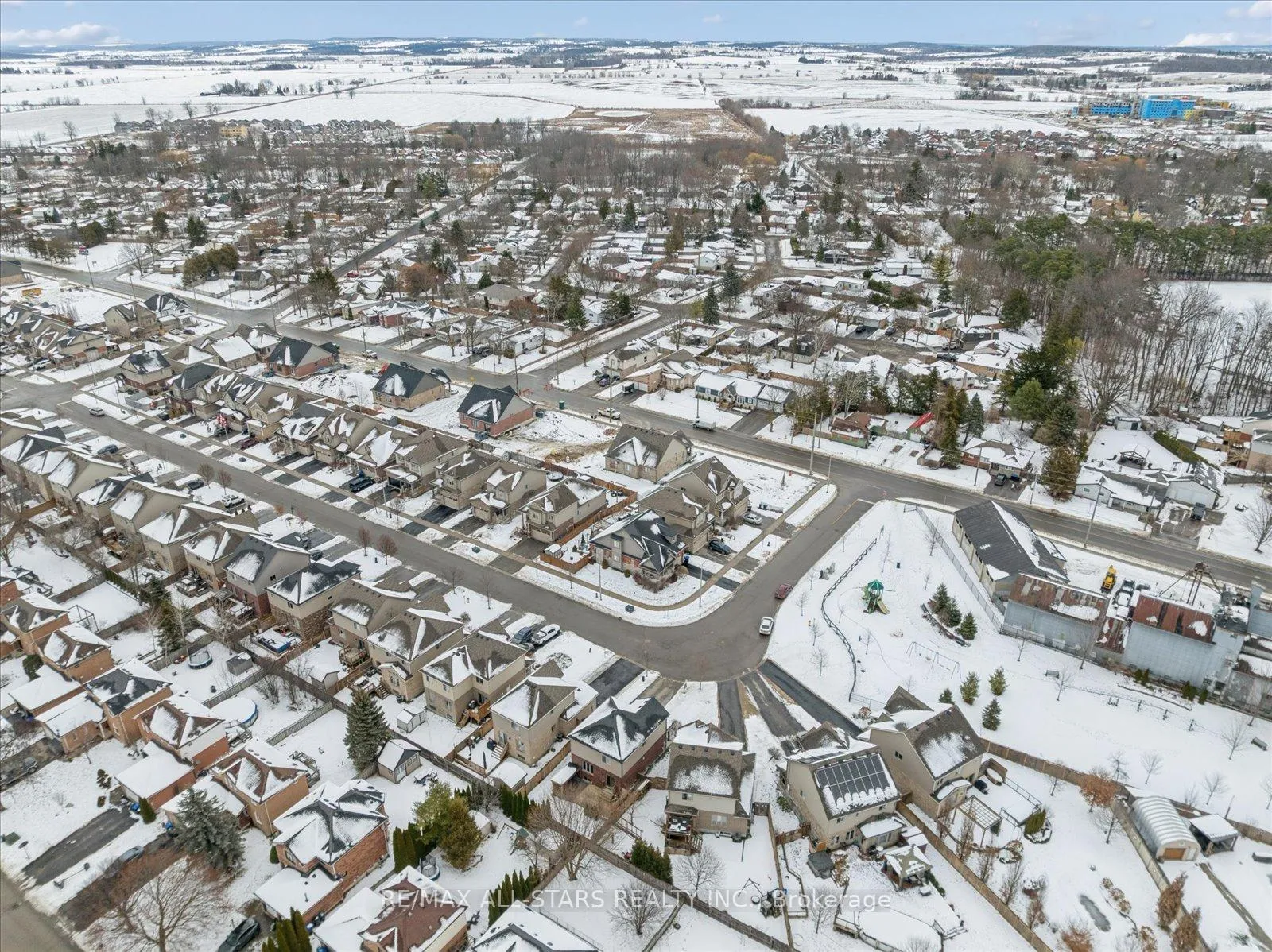 Photo 43 of 20 Carleton Trail, New Tecumseth, Beeton — HOMEH