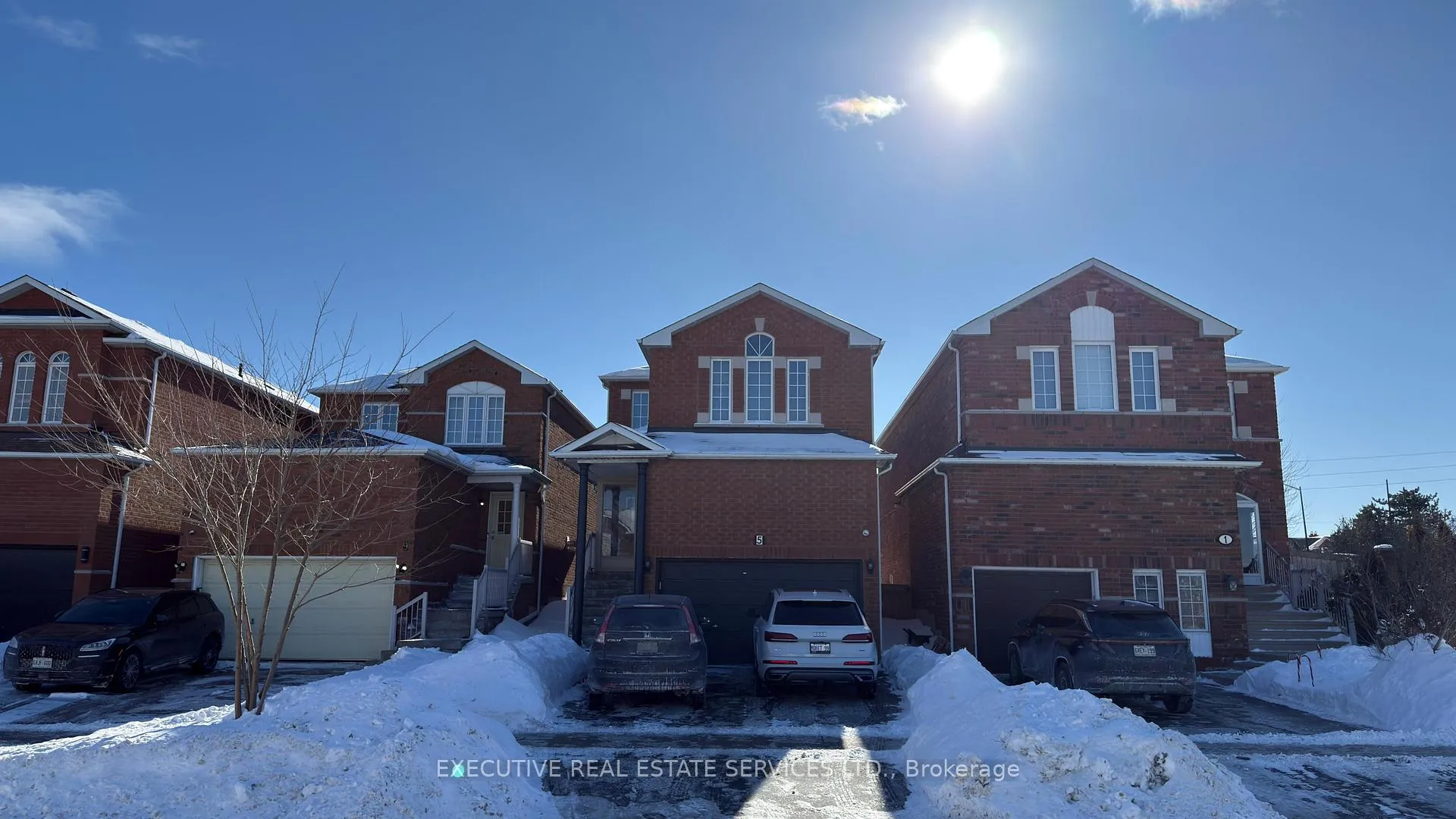Front of 5 Condotti Drive