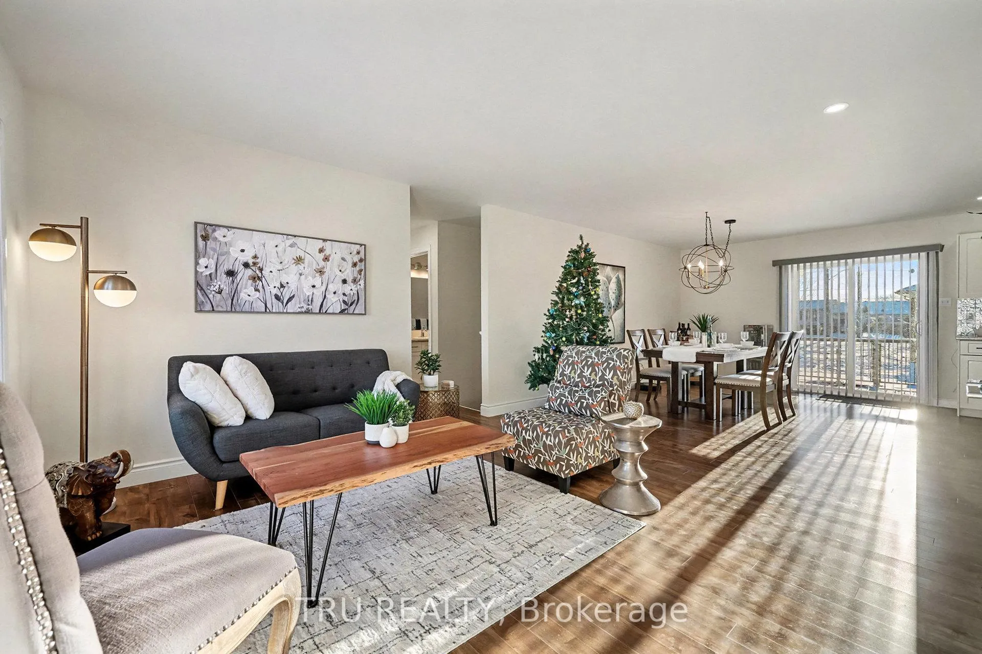 Photo 3 of 24 Otteridge Avenue, Renfrew — HOMEH